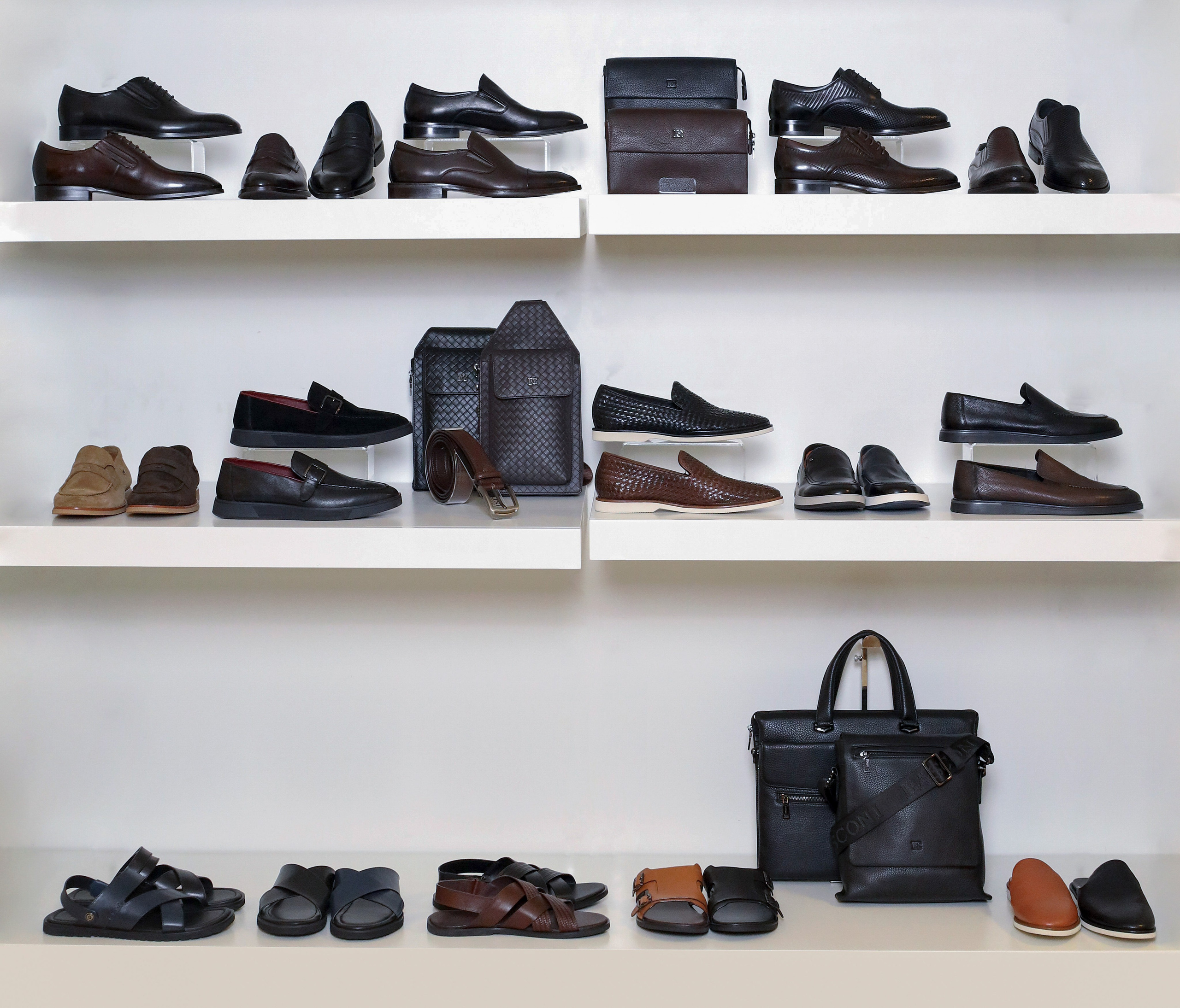 Basconi. Предметный фотограф Артём Йома