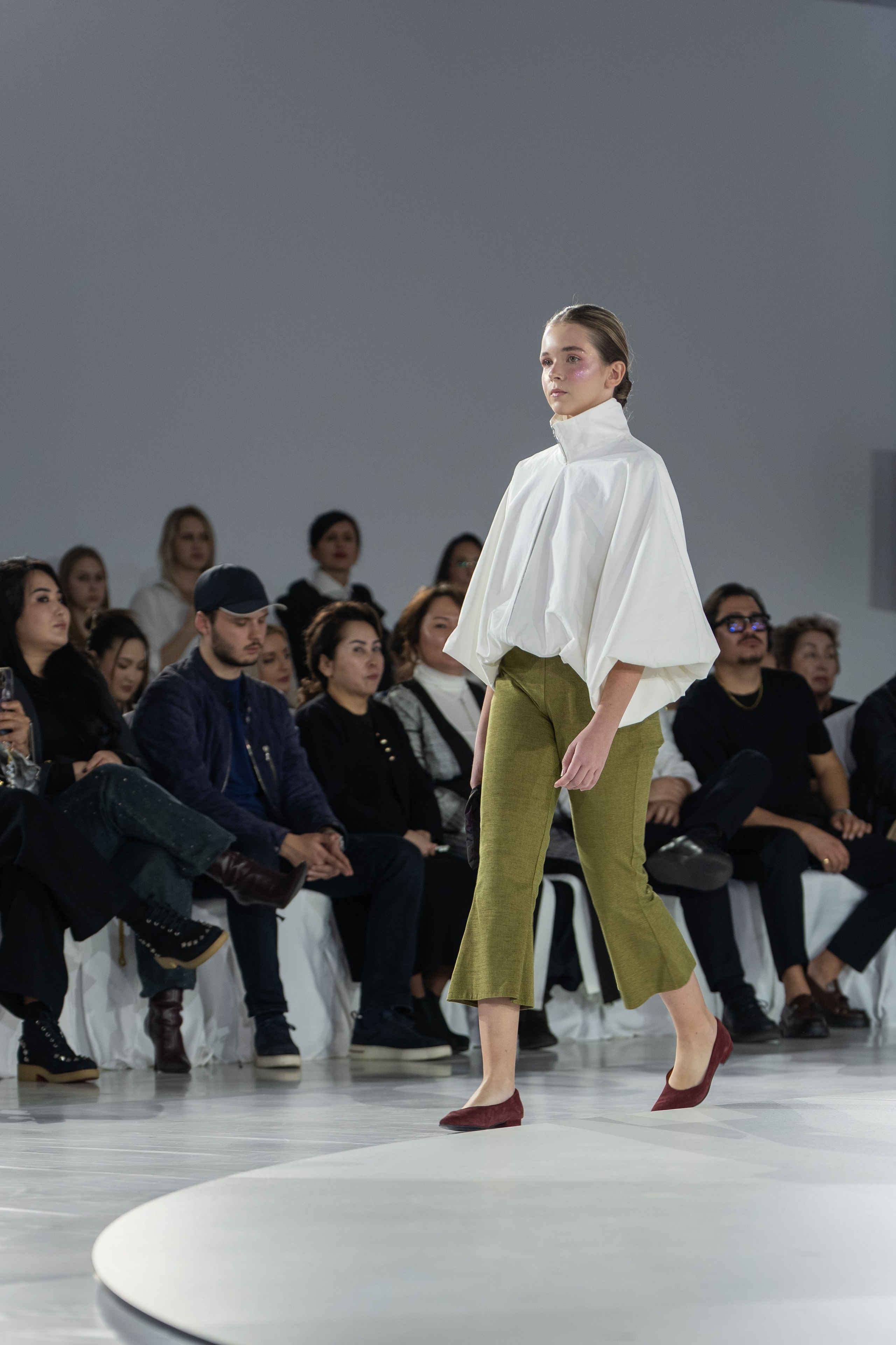 Brand Studio4353. Сайт Алматинского НЮ АРТ, будуар и фэшн фотографа Дениса Карпенко