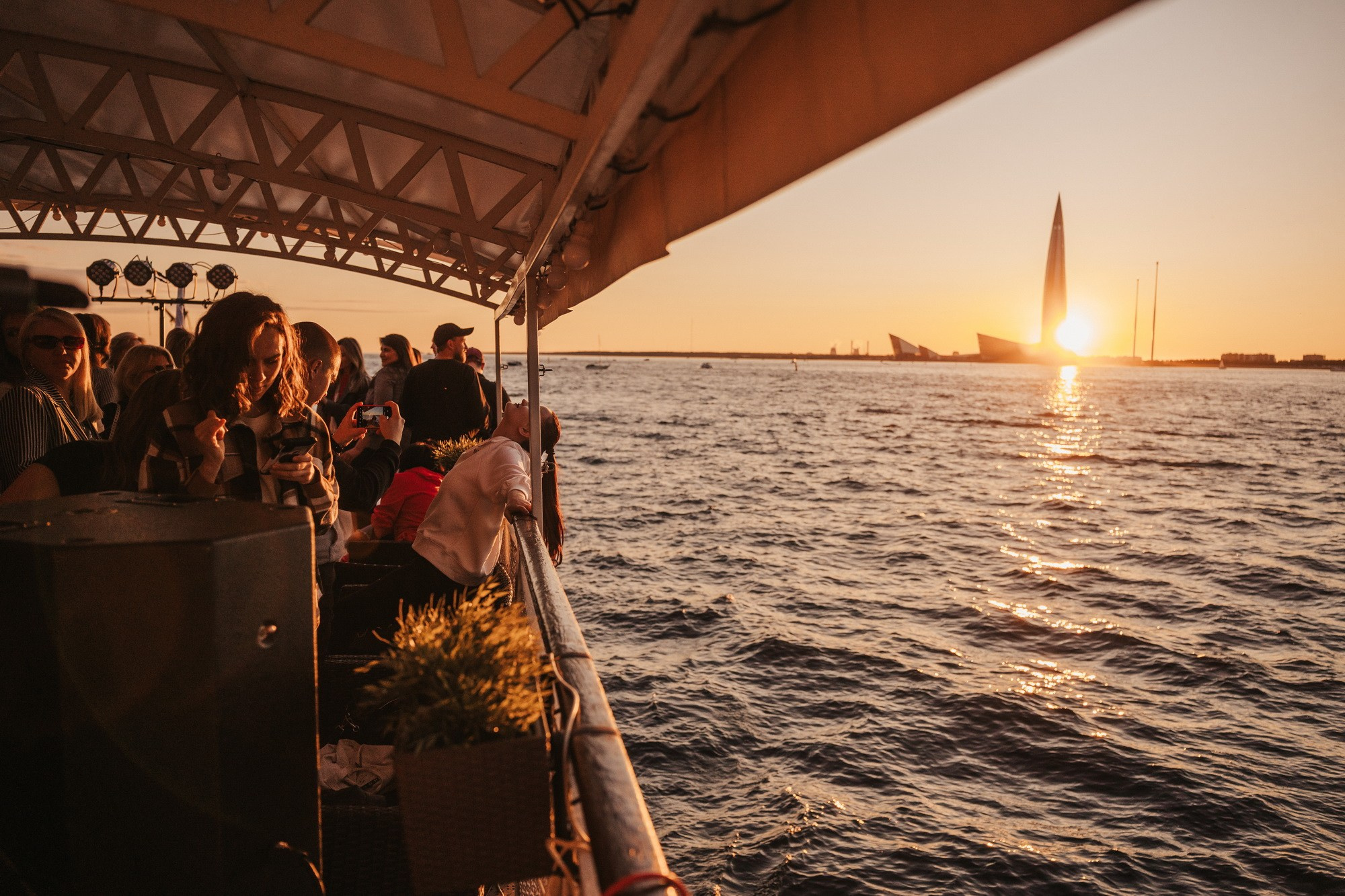Прогулки на теплоходе. Фотограф Сергей Лукьяненко