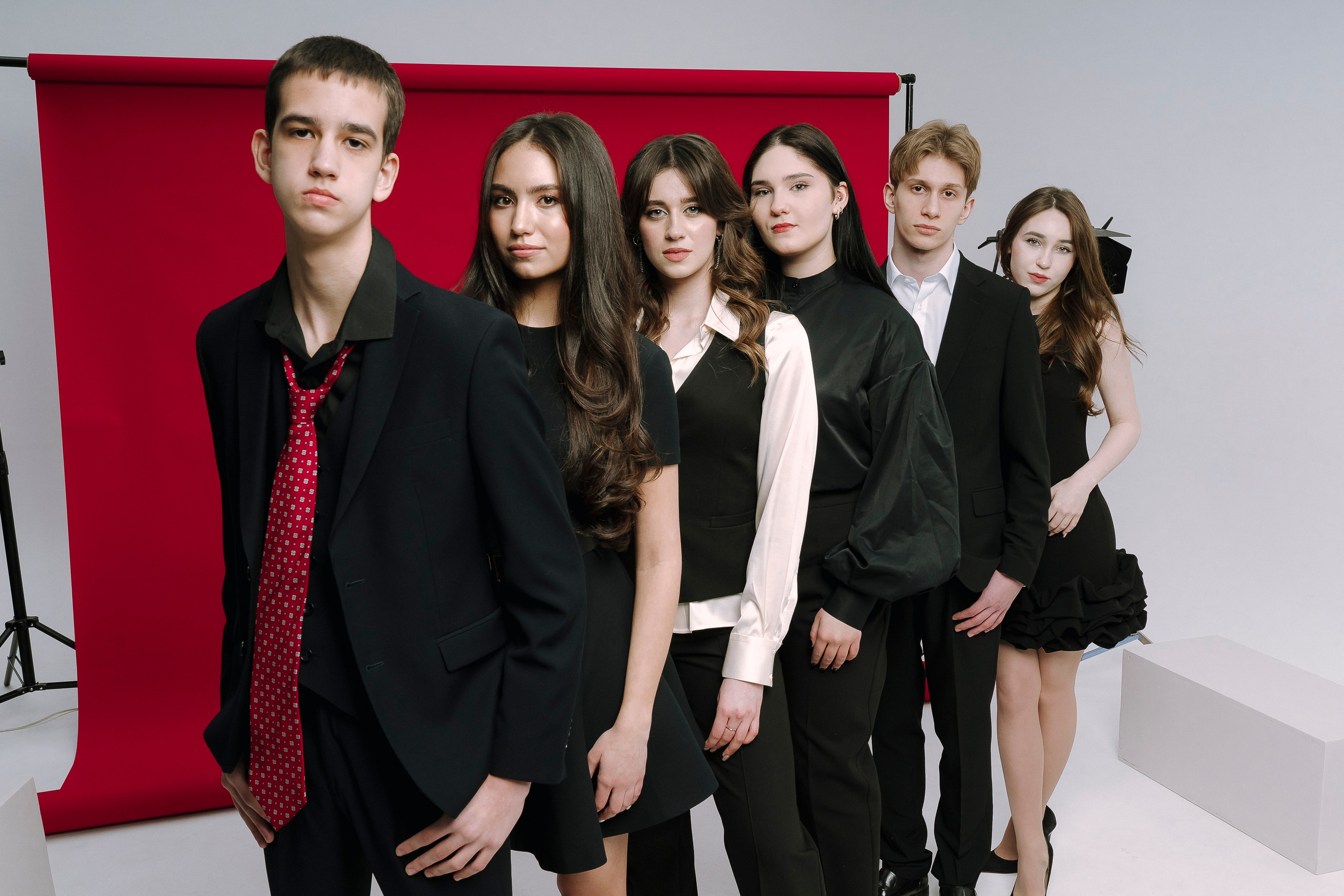 Альбом Красный- старшая школа. Выпускные альбомы Натальи Бутко: Новороссийск, Анапа, Геленджик