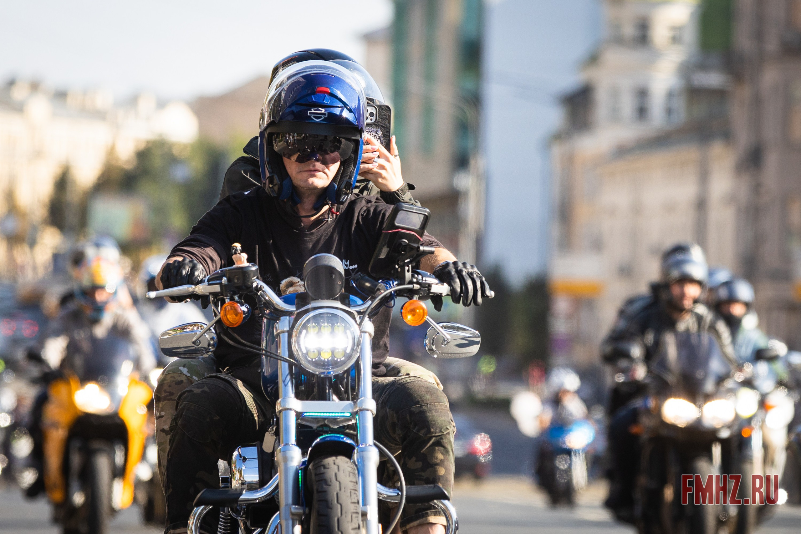 Закрытие Мотосезона 2023 на проспекте Академика Сахарова. Фотограф Владимир Охрименко