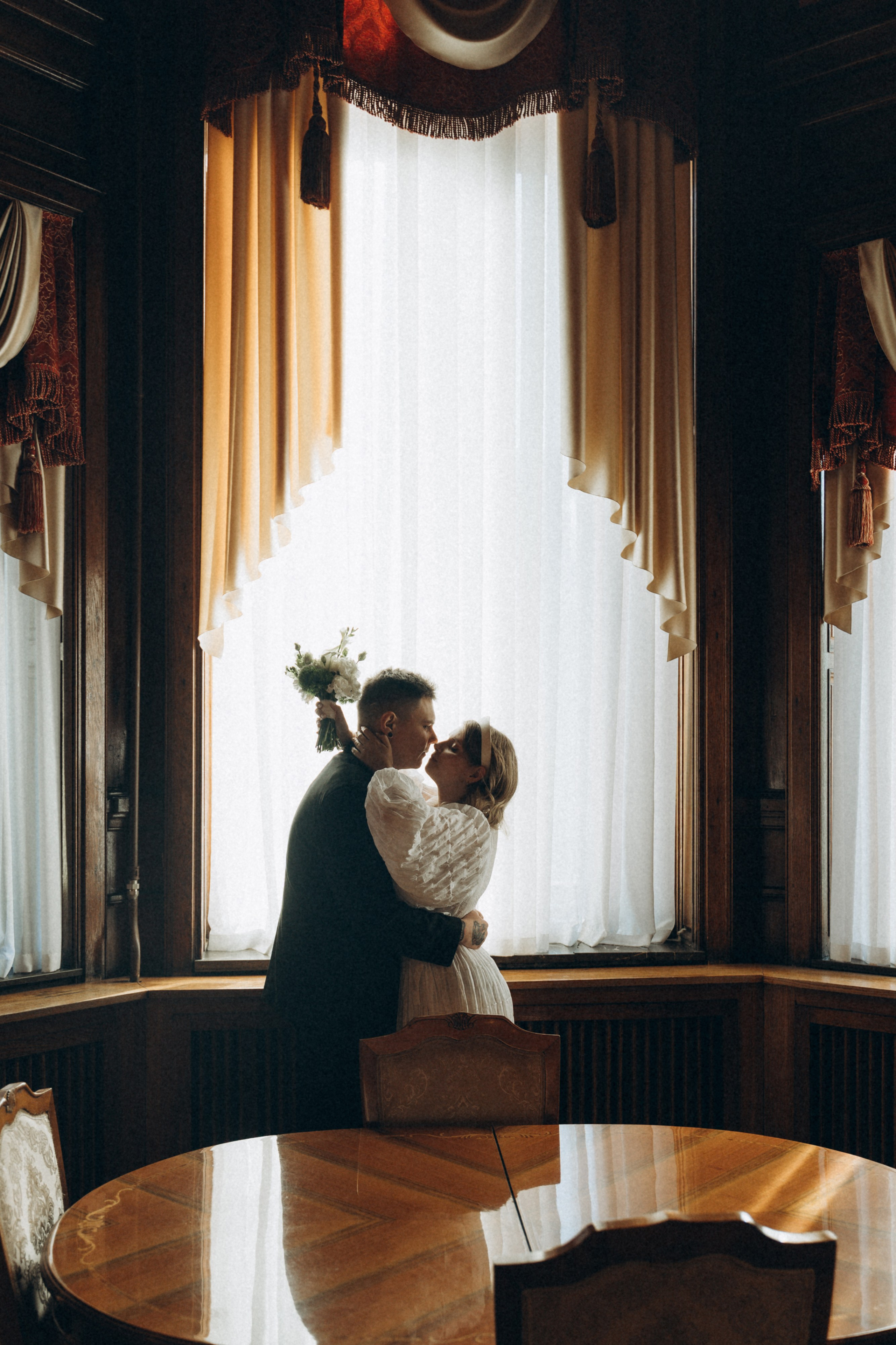 Любовь во 2-м Дворце Бракосочетания. Фотограф в Санкт-Петербурге — Лучина Екатерина