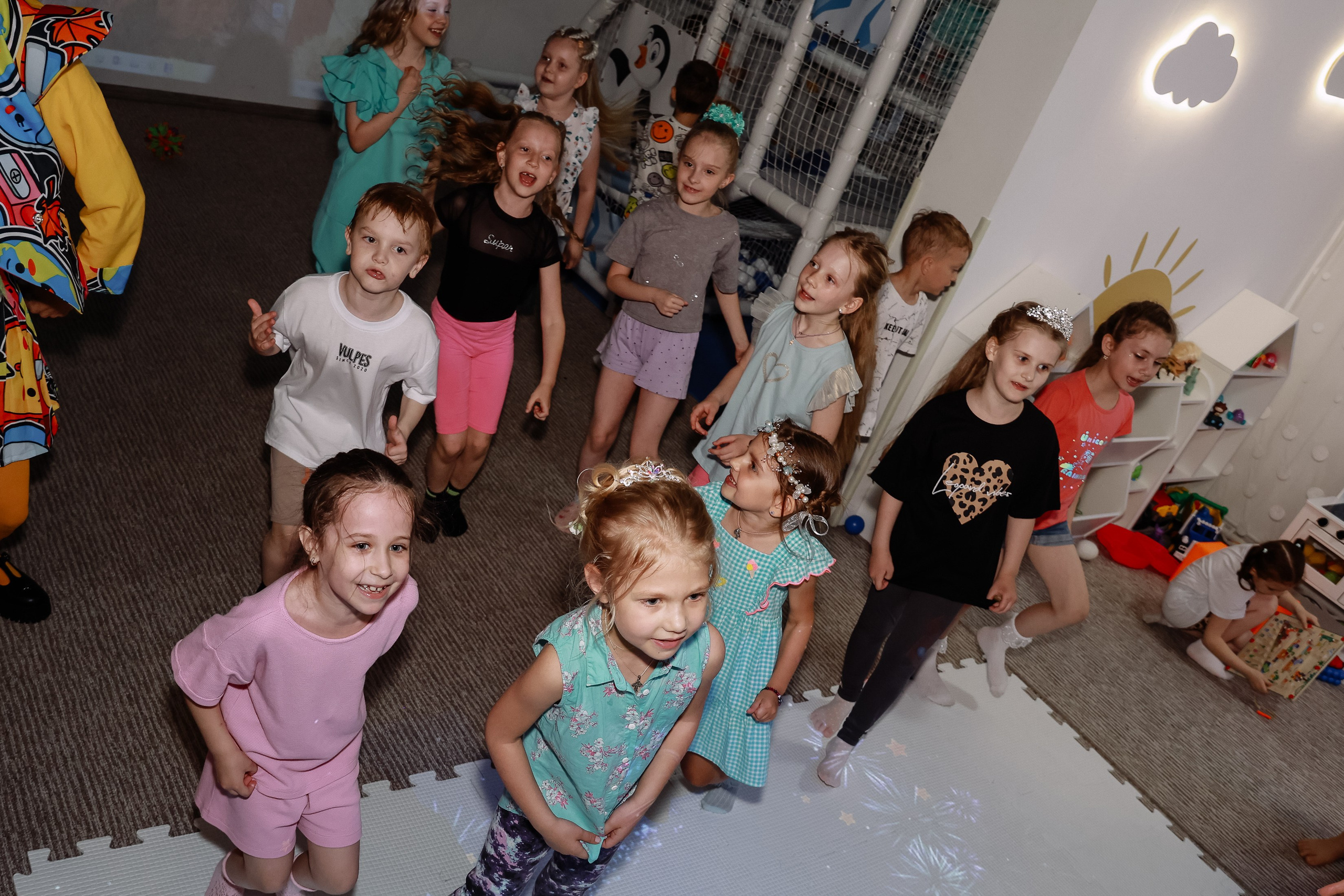 Лофт Пингви дет сад выпуской. Фотограф Юлия Мальцева