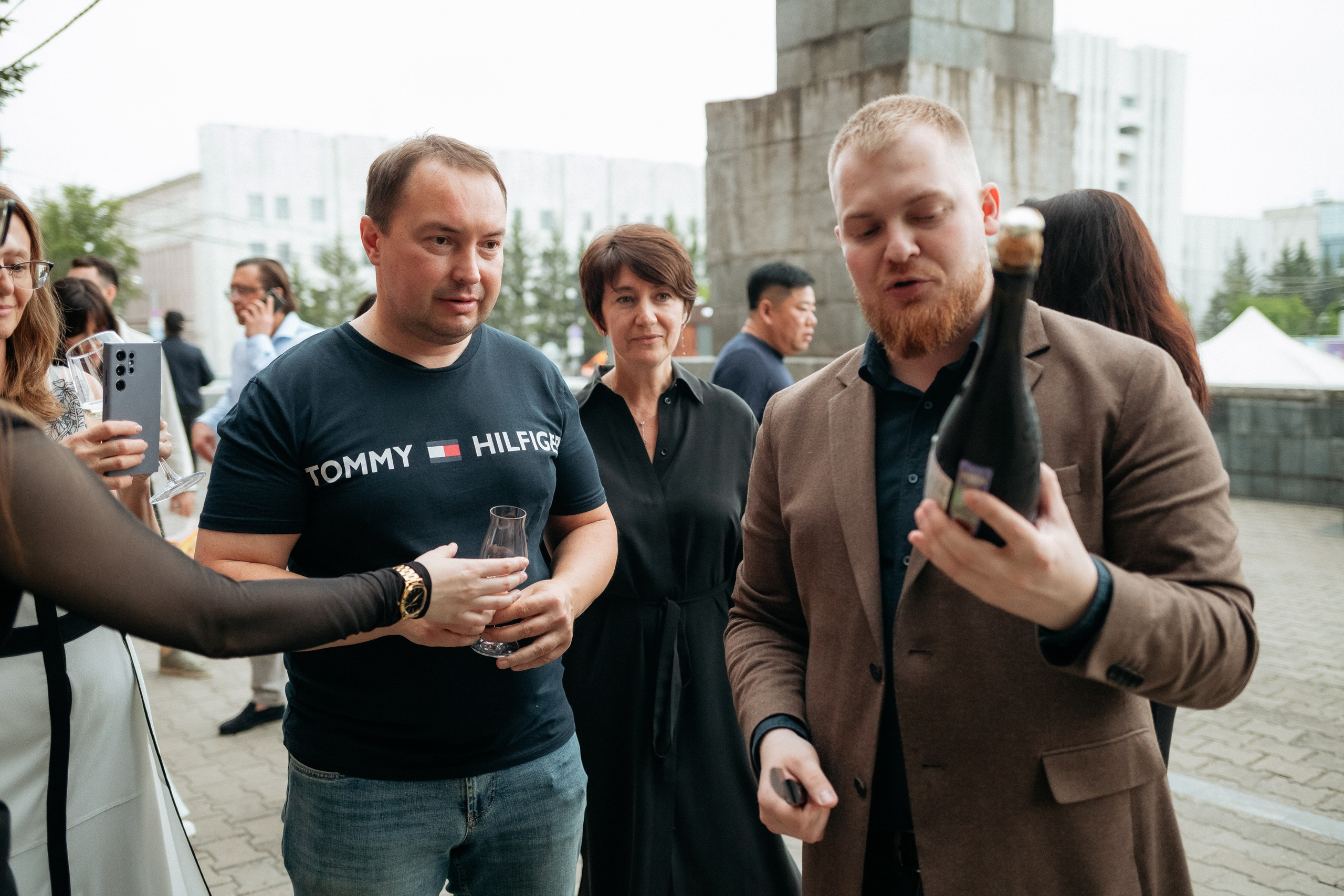 BY SIMPLE ВИНОТЕКА — ОТКРЫТИЕ. СВОИ. ФОТООТЧЕТЫ-СОБЫТИЯ-МЕСТА