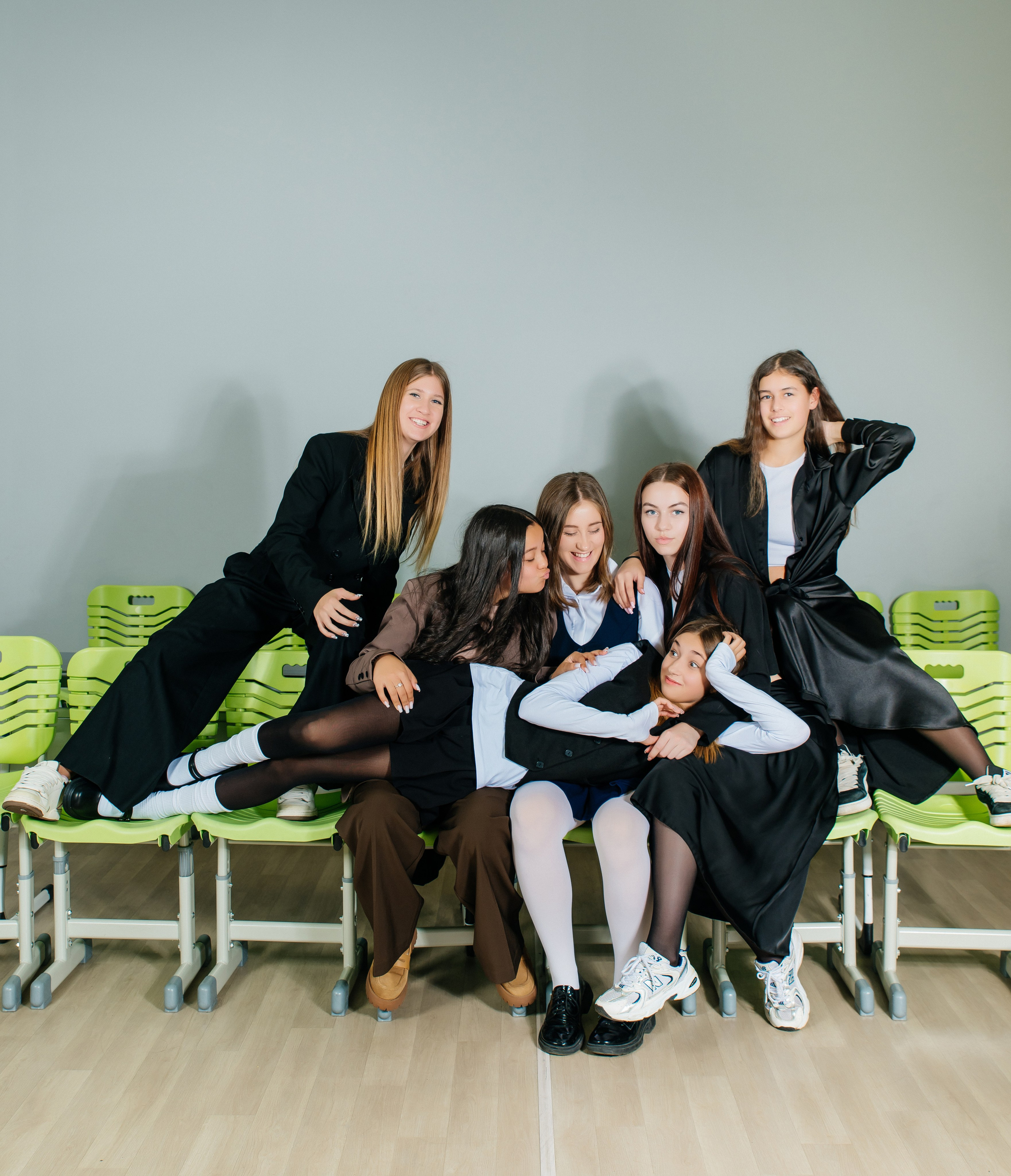 Школа № 33 — 2025. Фотограф Ярмишко Дарья. Выпускные фотокниги