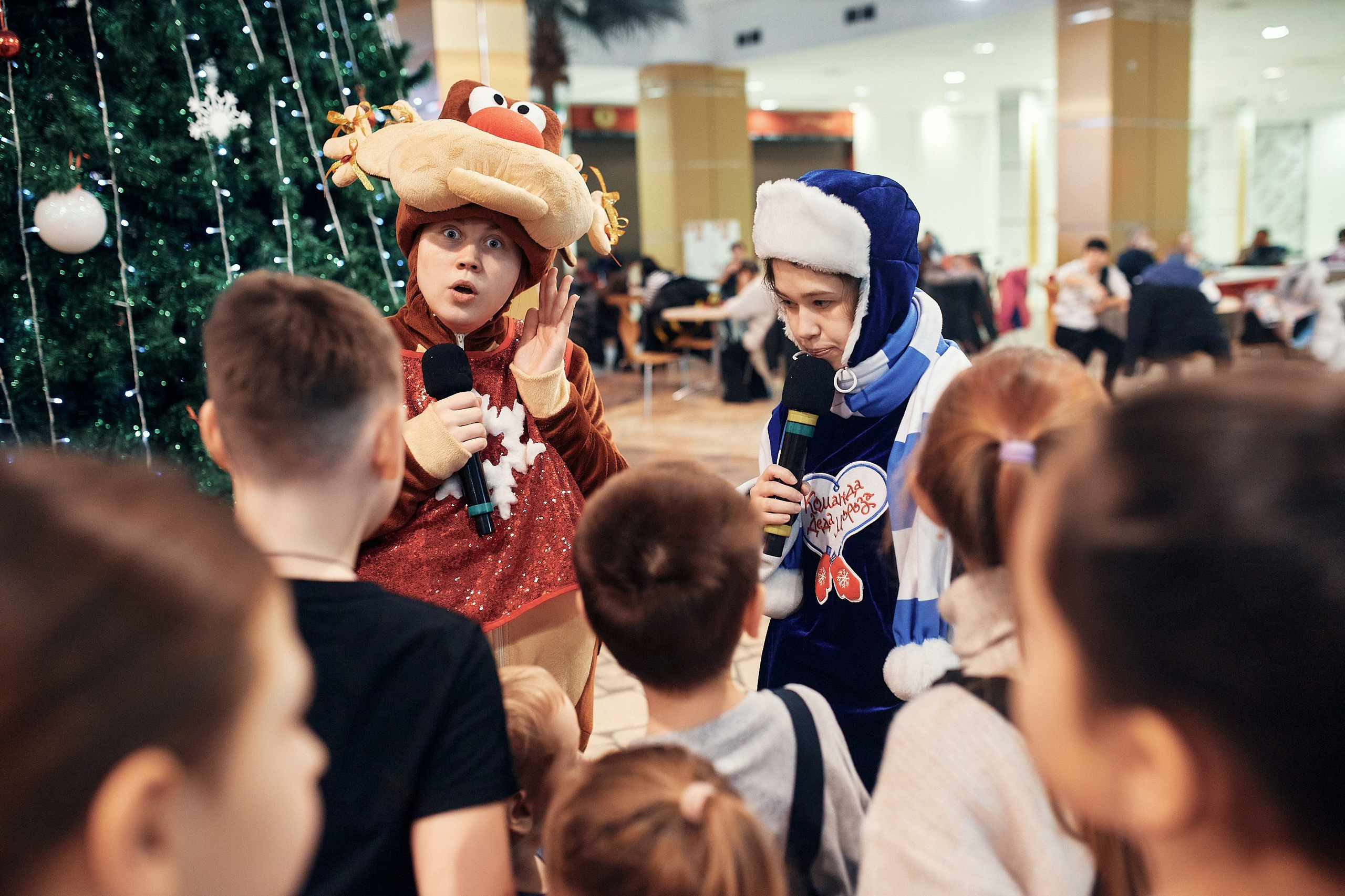 Детский новогодний праздник в ТЦ Июнь. Семейный и репортажной фотограф в Красноярске и Москве Виктор Бабинцев