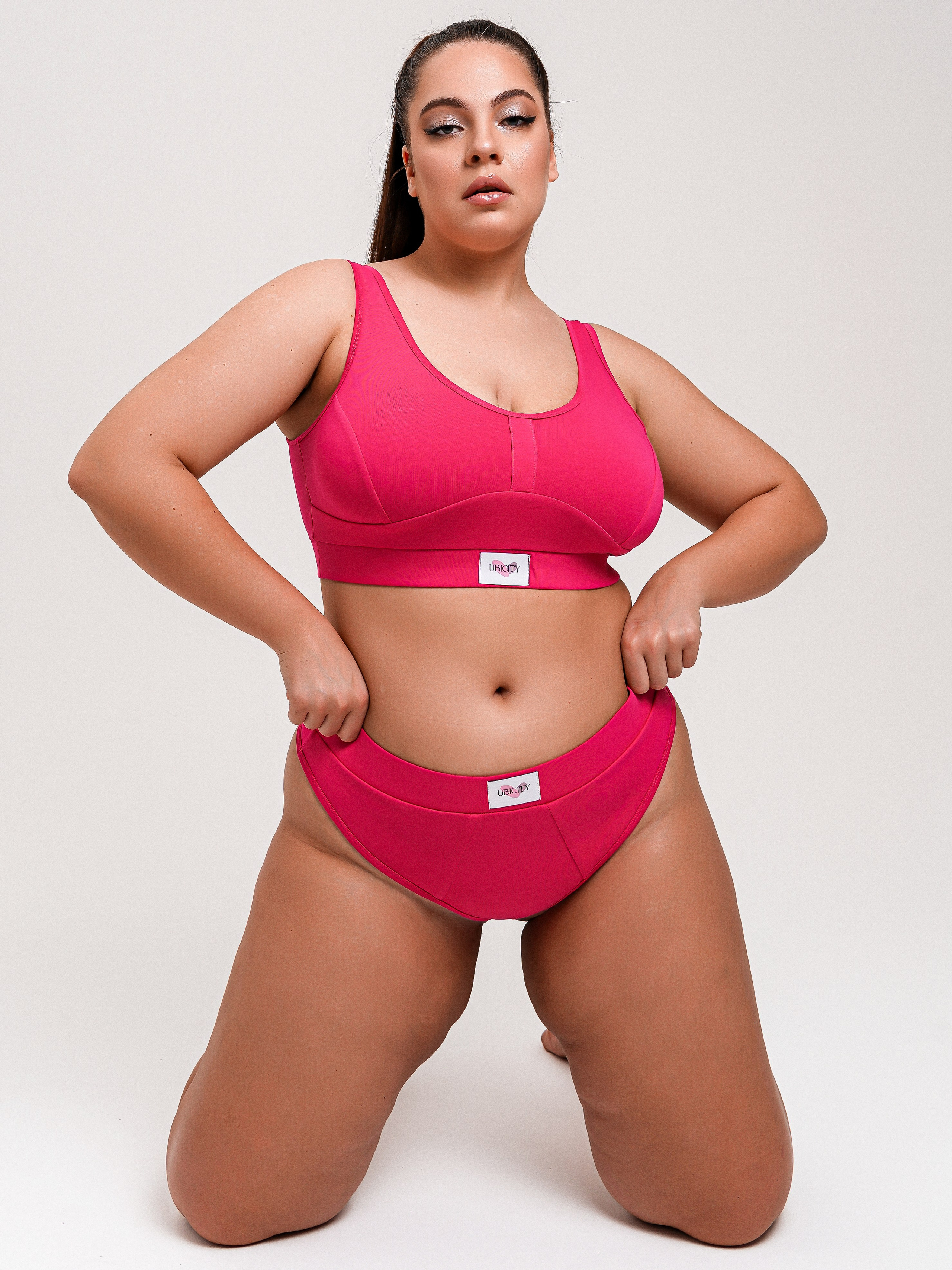 Фото на модели. Предметная Фотосьемка в Москве