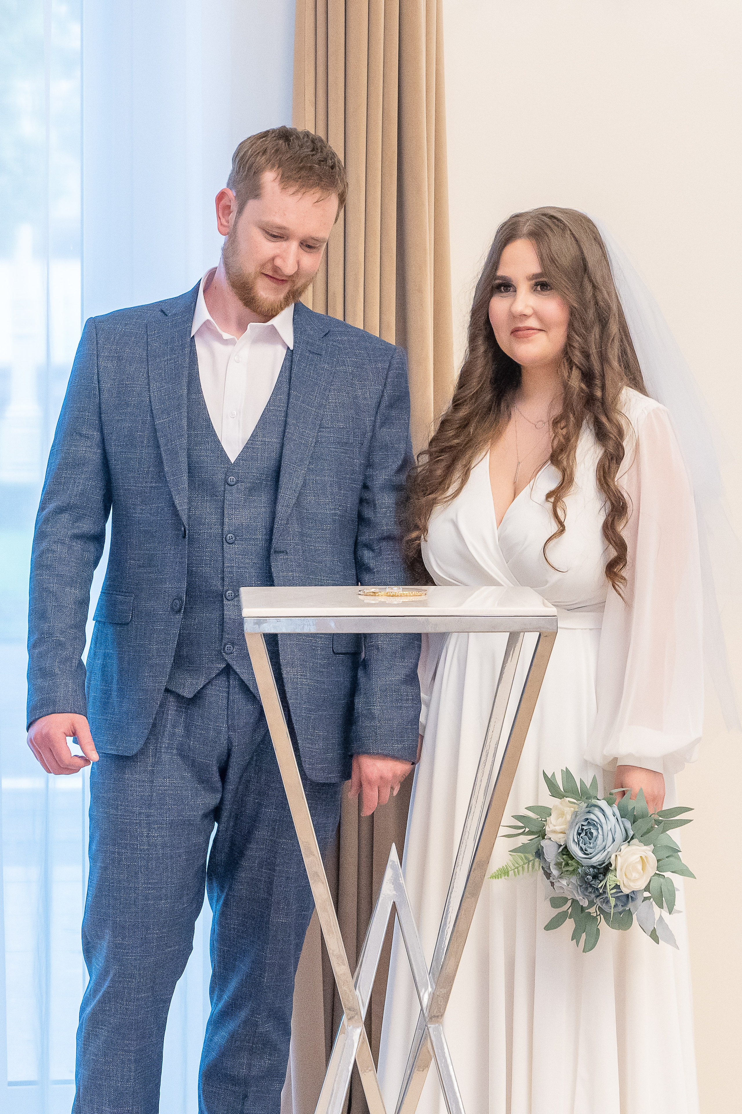 Таня и Вова. Регистрация и прогулка. Репортажный и интерьерный фотограф Александра Солдатова