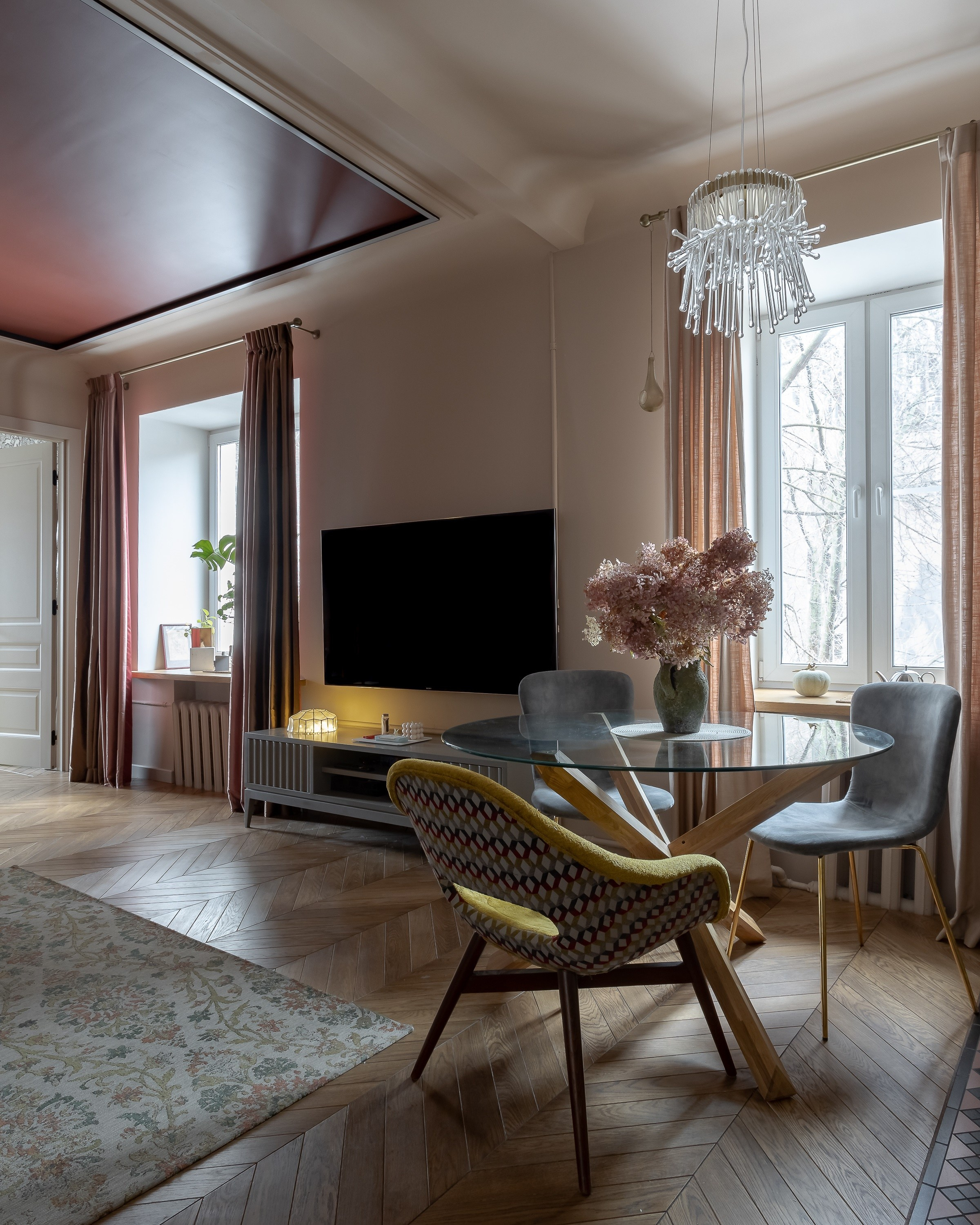 Винтажная квартира в доме начала века на Таганке. Главная