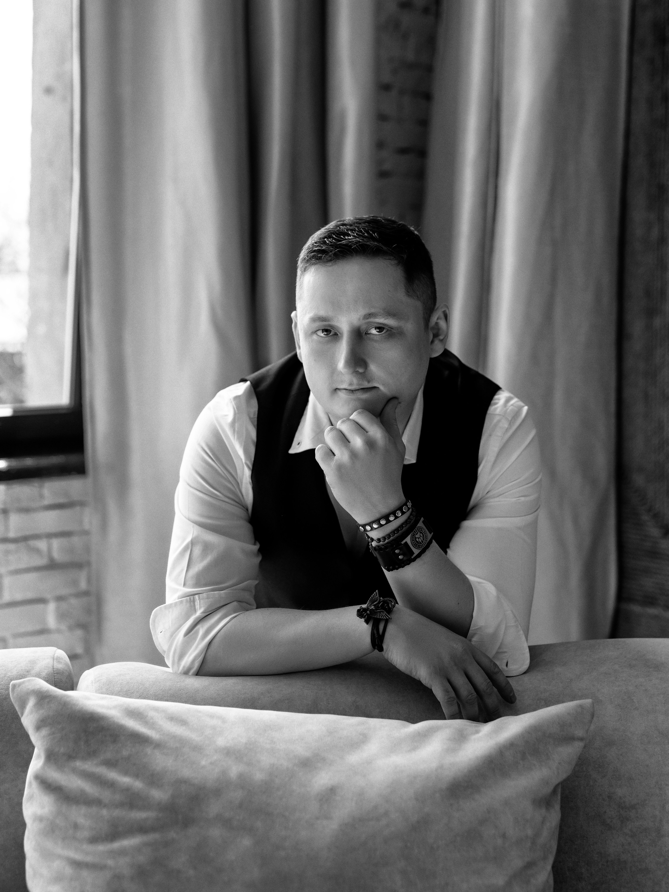 Мужской портрет. Фотосессия для мужчин. Мария Прищеп. Профессиональный фотограф в Краснодаре