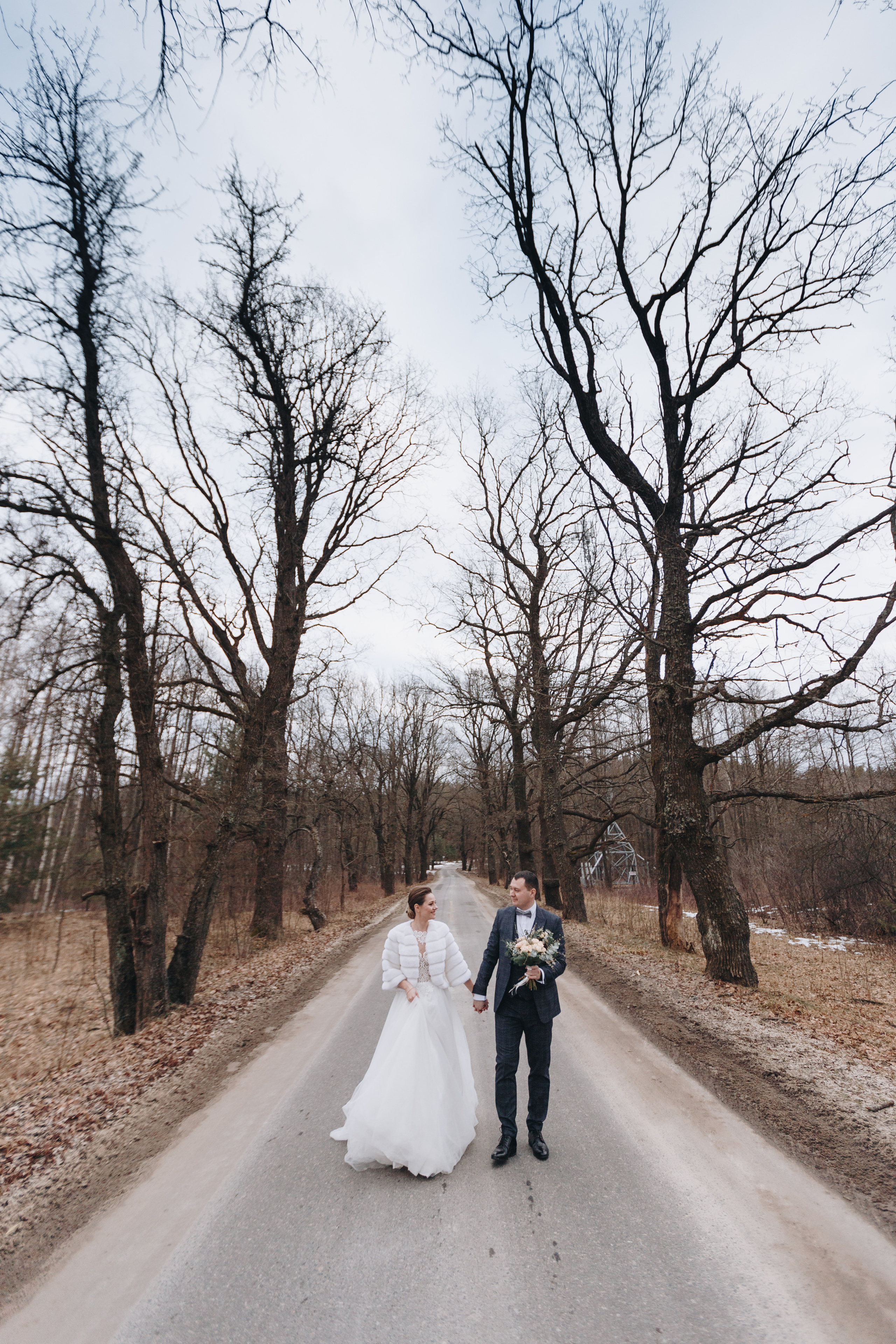 Зимняя фотосессия на свадьбу и видеосъёмка. Свадебный семейный фотограф и видеограф Гомель Минск Беларусь Европа