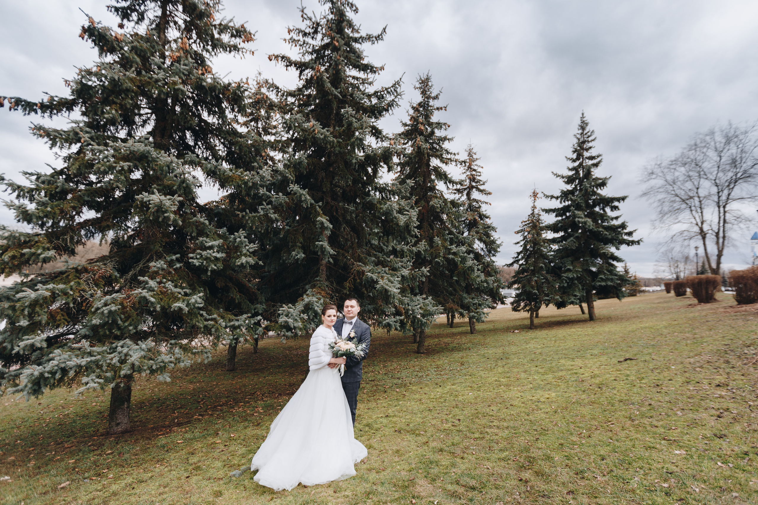Зимняя фотосессия на свадьбу и видеосъёмка. Свадебный семейный фотограф и видеограф Гомель Минск Беларусь Европа