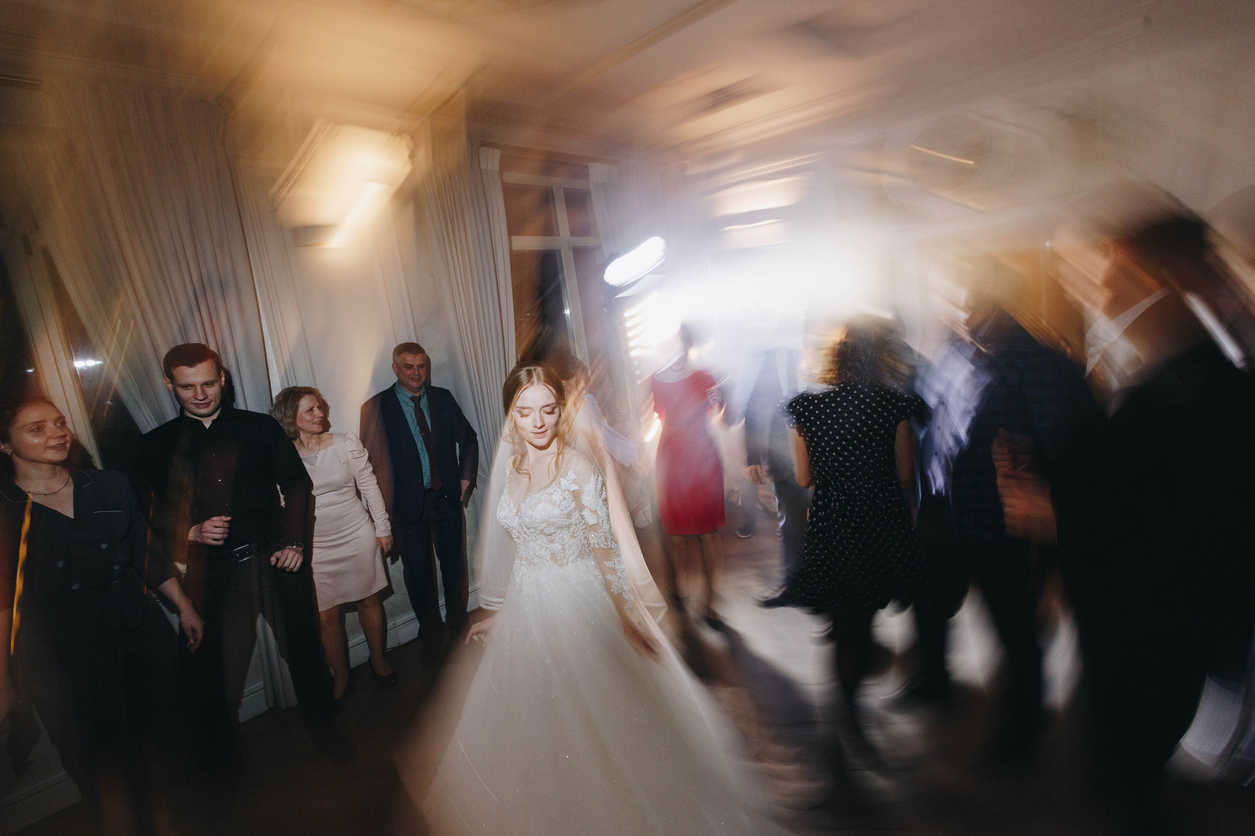 Свадебный фотограф и видеограф в Гомеле и Минске. Свадебный семейный фотограф и видеограф Гомель Минск Беларусь Европа