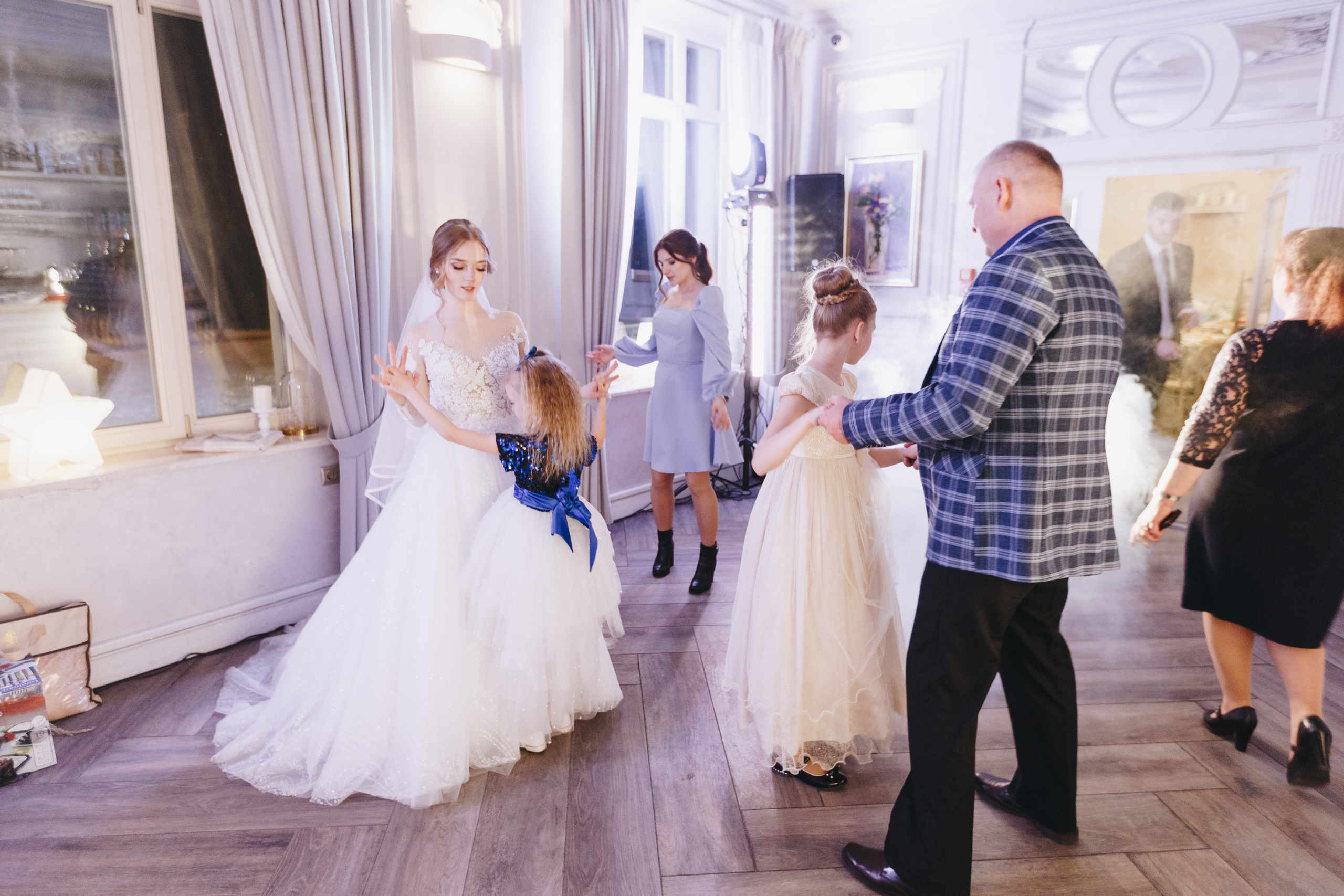 Свадебный фотограф и видеограф в Гомеле и Минске. Свадебный семейный фотограф и видеограф Гомель Минск Беларусь Европа