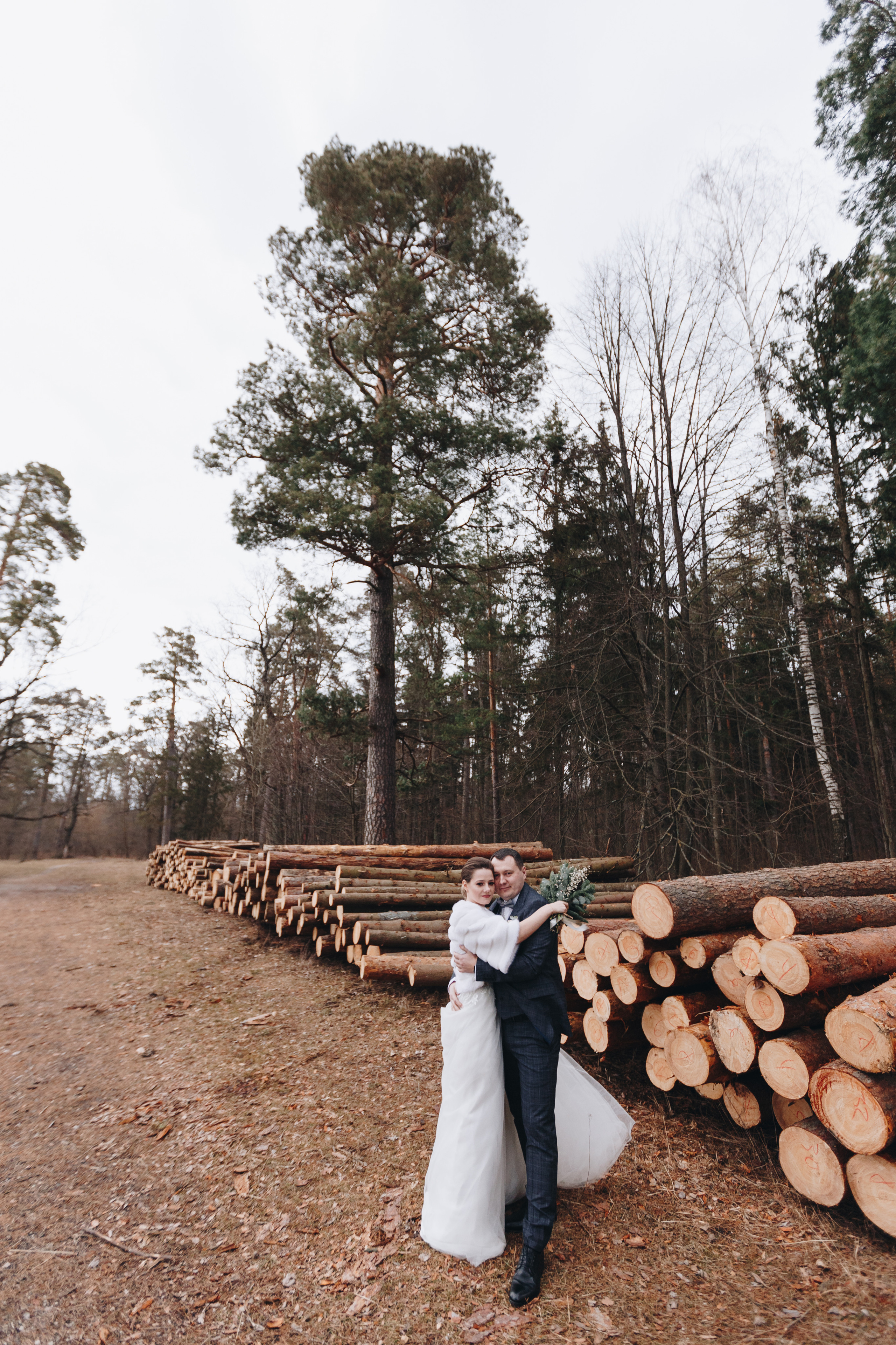 Зимняя фотосессия на свадьбу и видеосъёмка. Свадебный семейный фотограф и видеограф Гомель Минск Беларусь Европа
