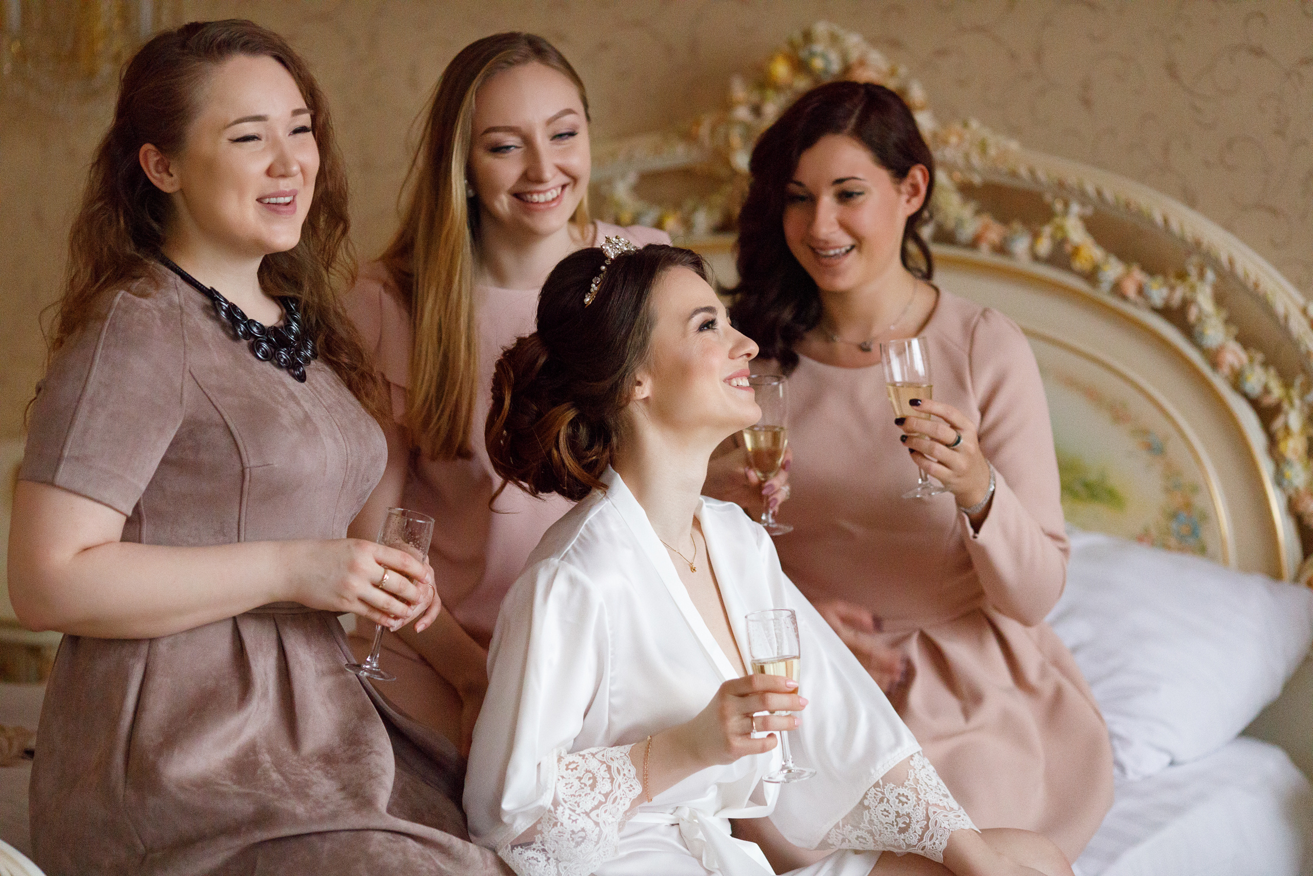 Анонс свадебной съемки Славы и Ани в отеле Бородино