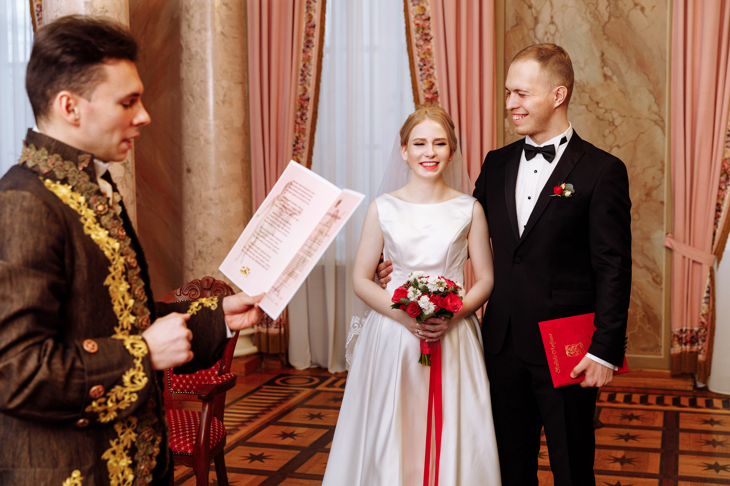 Анонс свадьбы Дениса и Анны в отеле Милан