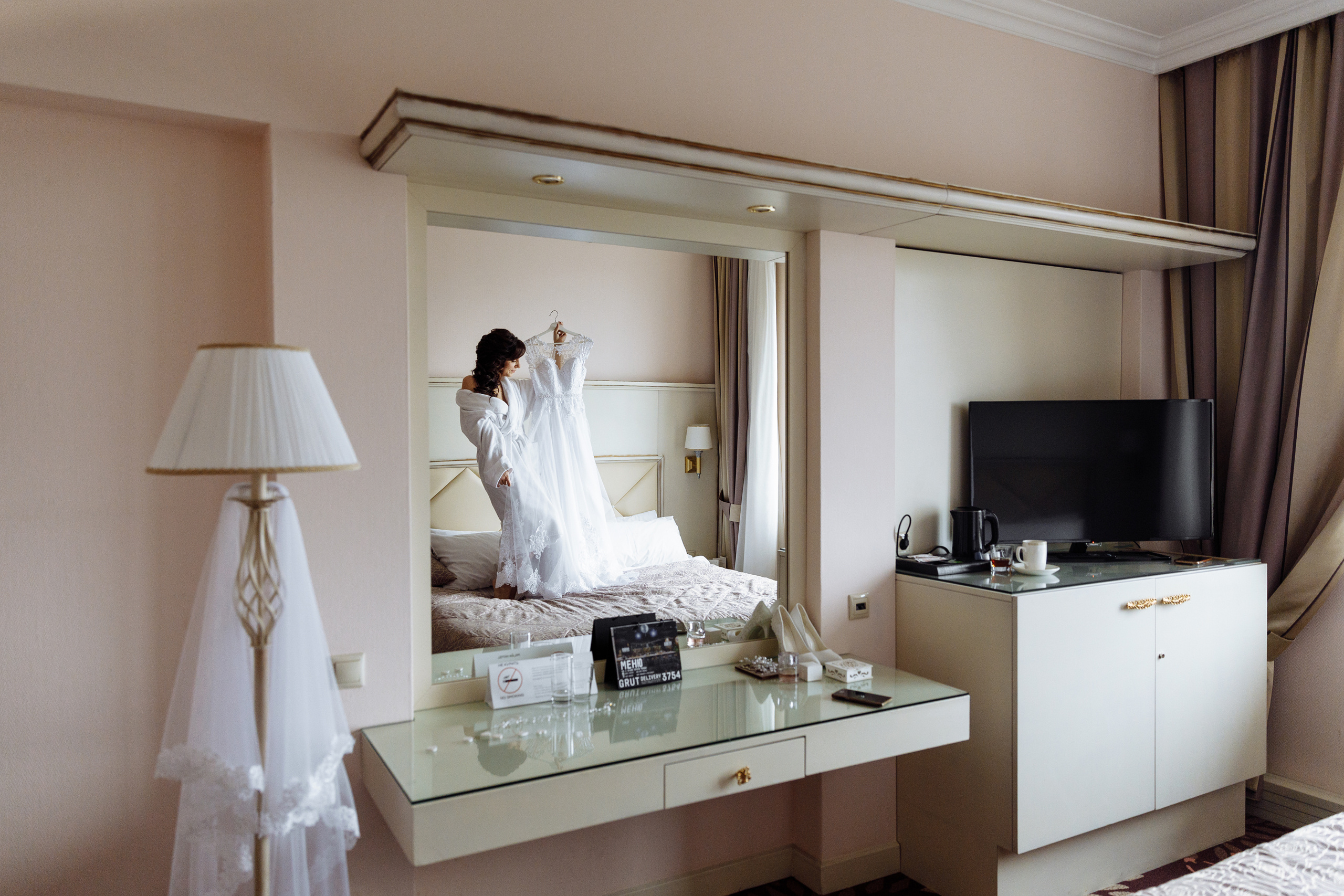 Анонс свадьбы Дениса и Оксаны в отеле Милан