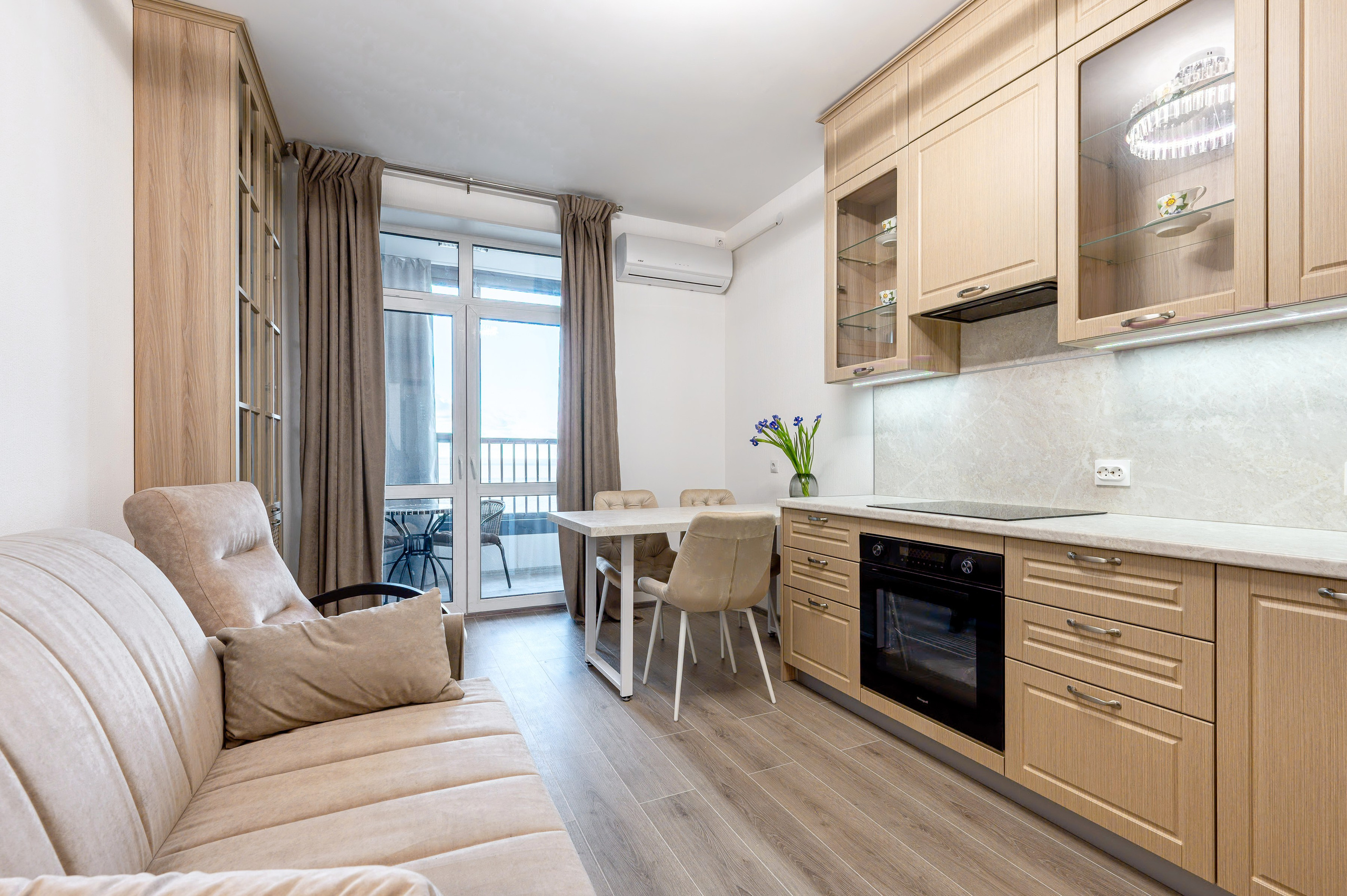 Квартира Огни Залива. Интерьерный фотограф. Фото- видеосъемка недвижимости Санкт-Петербург