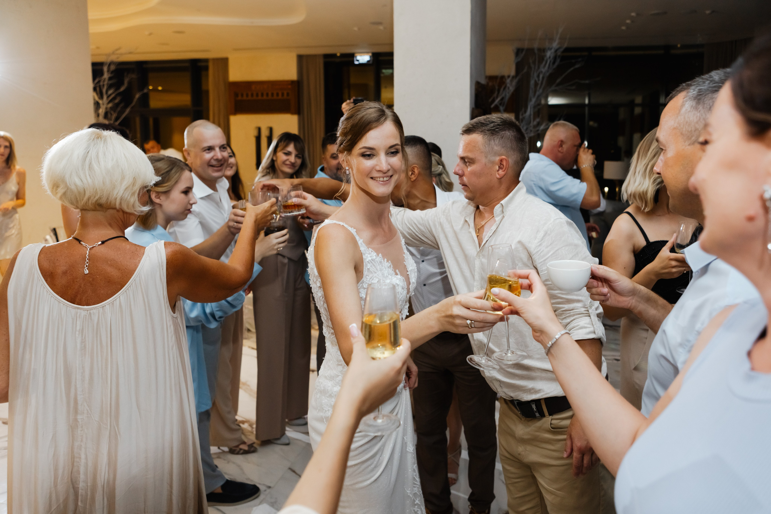 Свадьба Артёма и Юли в отеле Luciano Foros в Крыму. Свадебный фотограф, фотосъемка в Крыму, Севастополе, Симферополе, Ялте