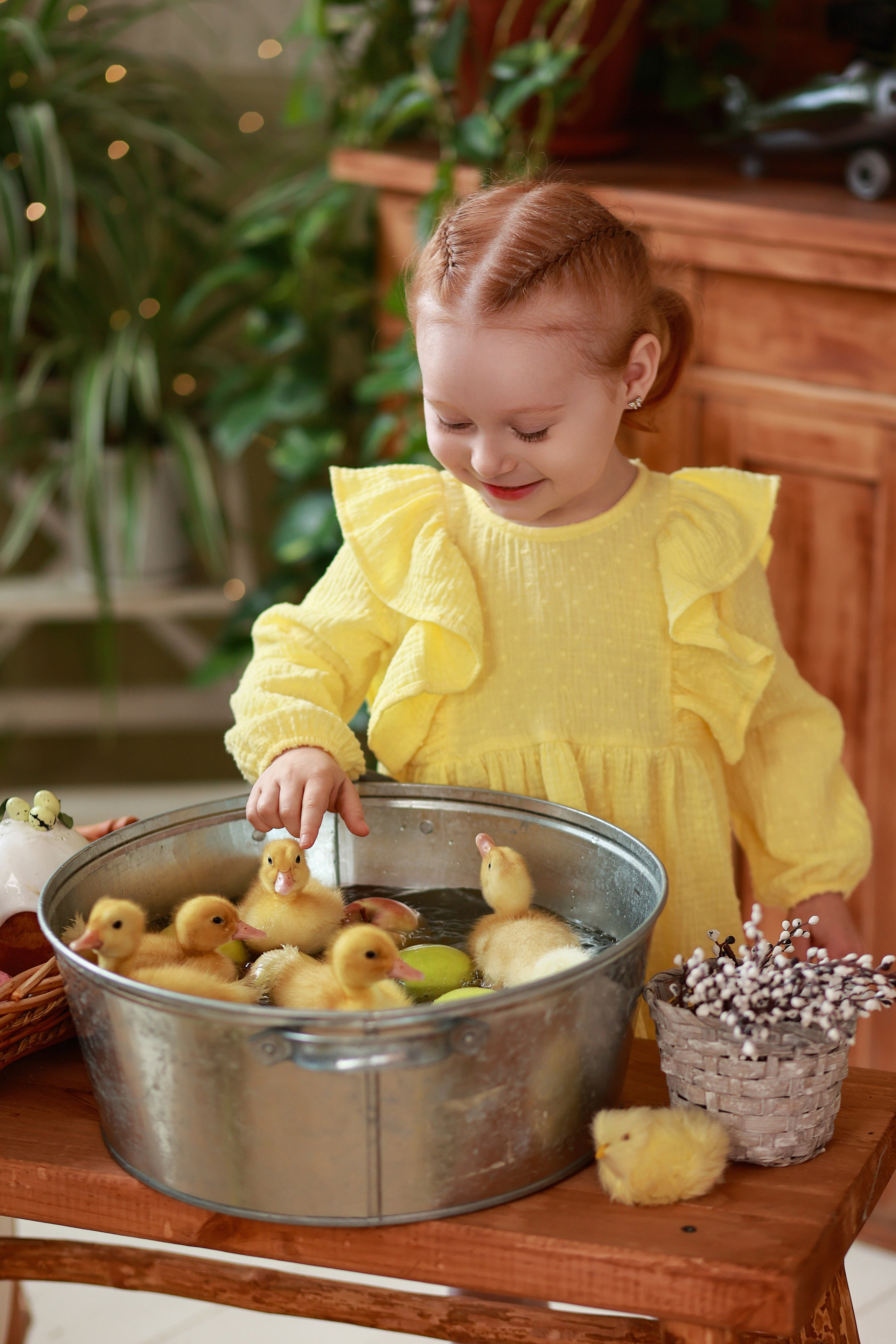 «Светлая Пасха» с утятами. Детский семейный фотограф Краснодар