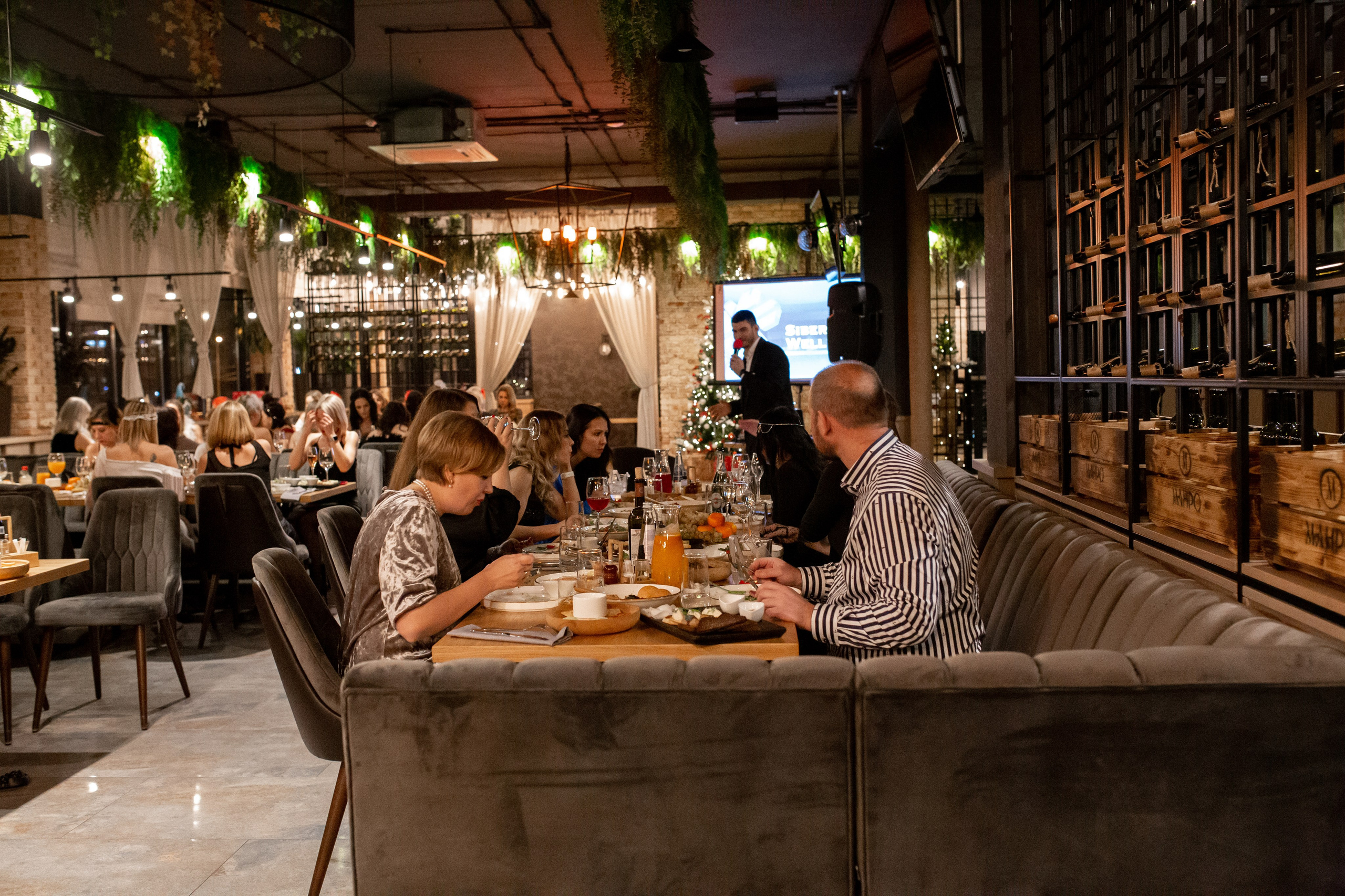 #фотографтольятти #фотографтлт #семейнаяфотосессия #домашняяфотосессиятольятти #мамытольятти #тлт #тольятти #фотоистория #семейныетрадиции #новогодняяфотосессиятольятти #фотограф репортаж корпортив репортажная съемка тольятти