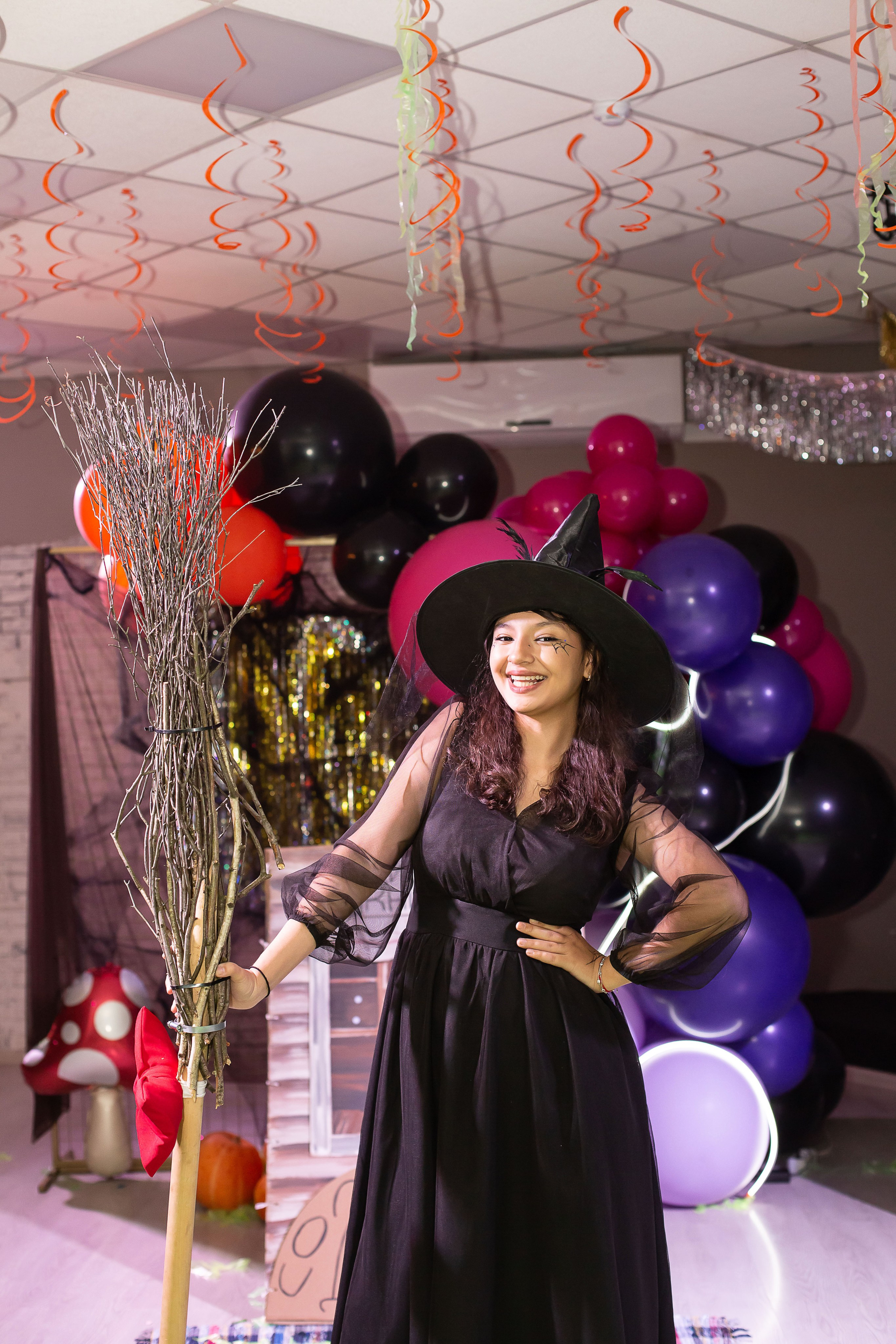 Верхом на помеле спектакль интерактивный. Семейный и детский фотограф Анна Петракова