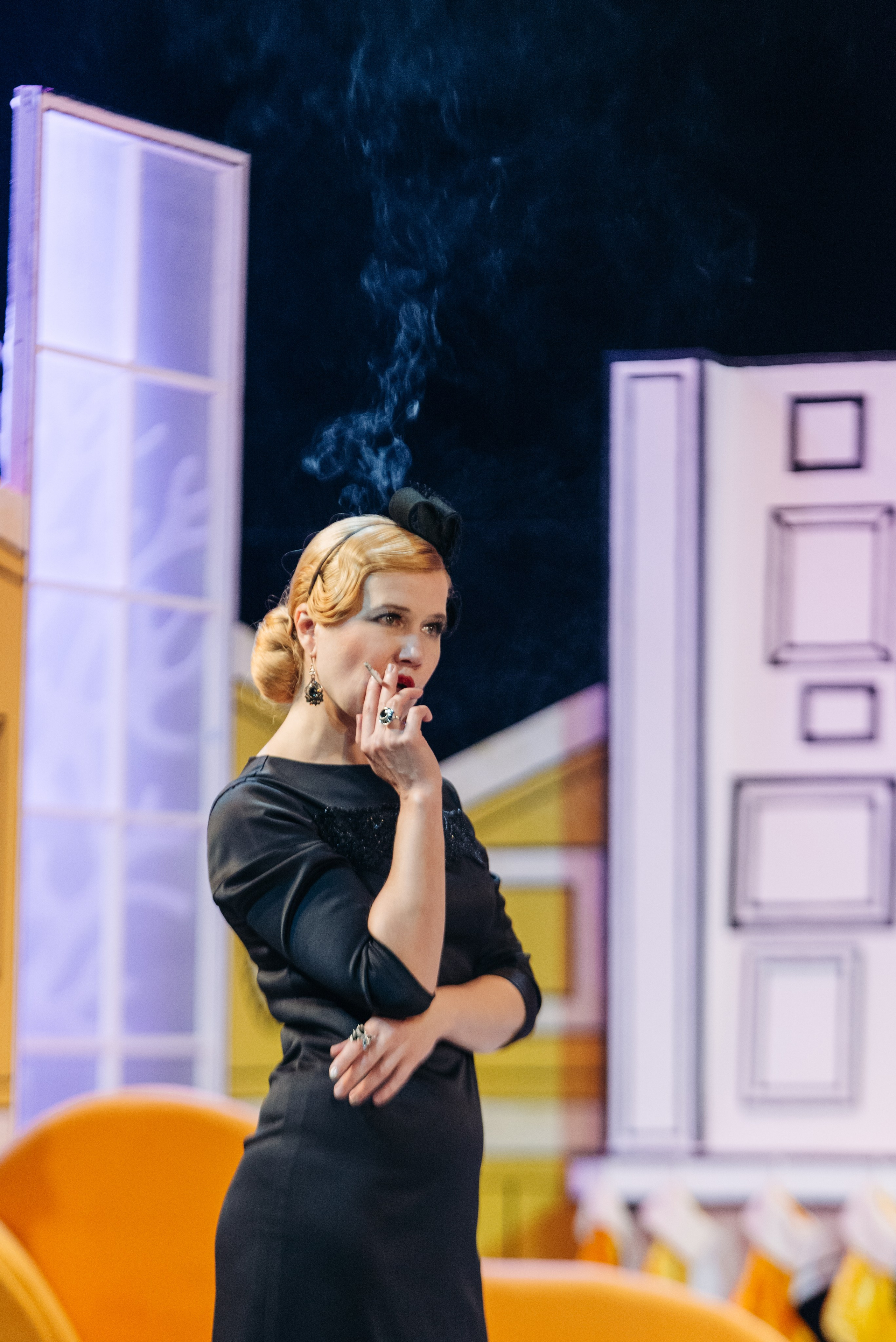 8 любящих женщин. Главная