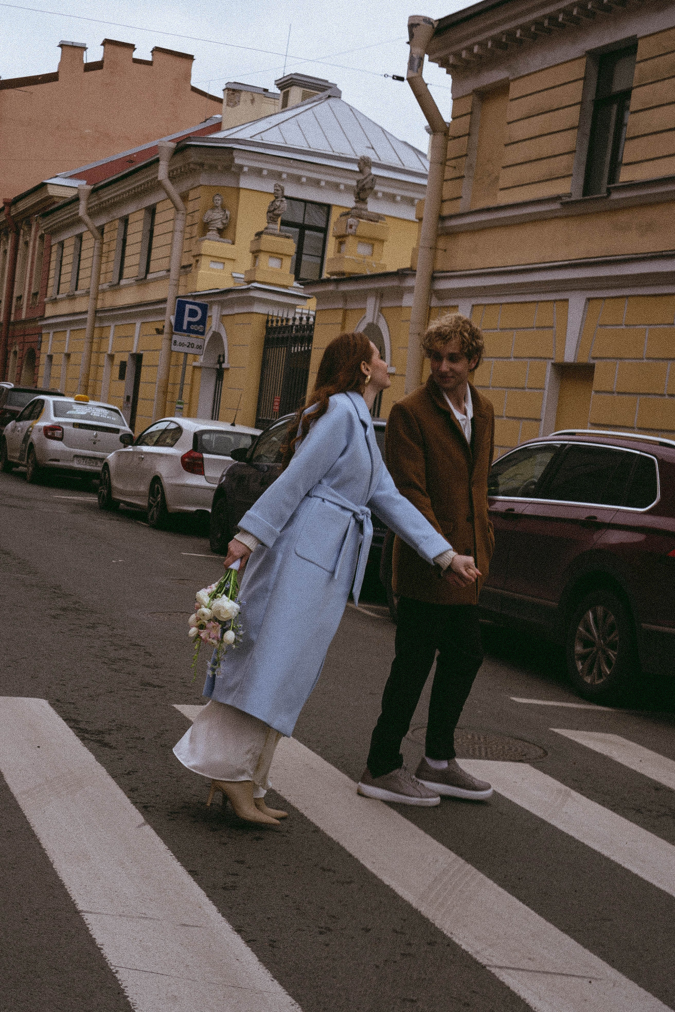 СВАДЕБНАЯ СЬЕМКА В ОТЕЛЕ. СБОРЫ ЖЕНИХА И НЕВЕСТЫ И ТАКЖЕ ТОР И ПОДГОТОВКА К ПРОГУЛКЕ И ПРОГУЛКА ПО ПЕТРОГРАДКЕ. Профессиональный фотограф, Санкт-Петербург — Виктория Богомолова