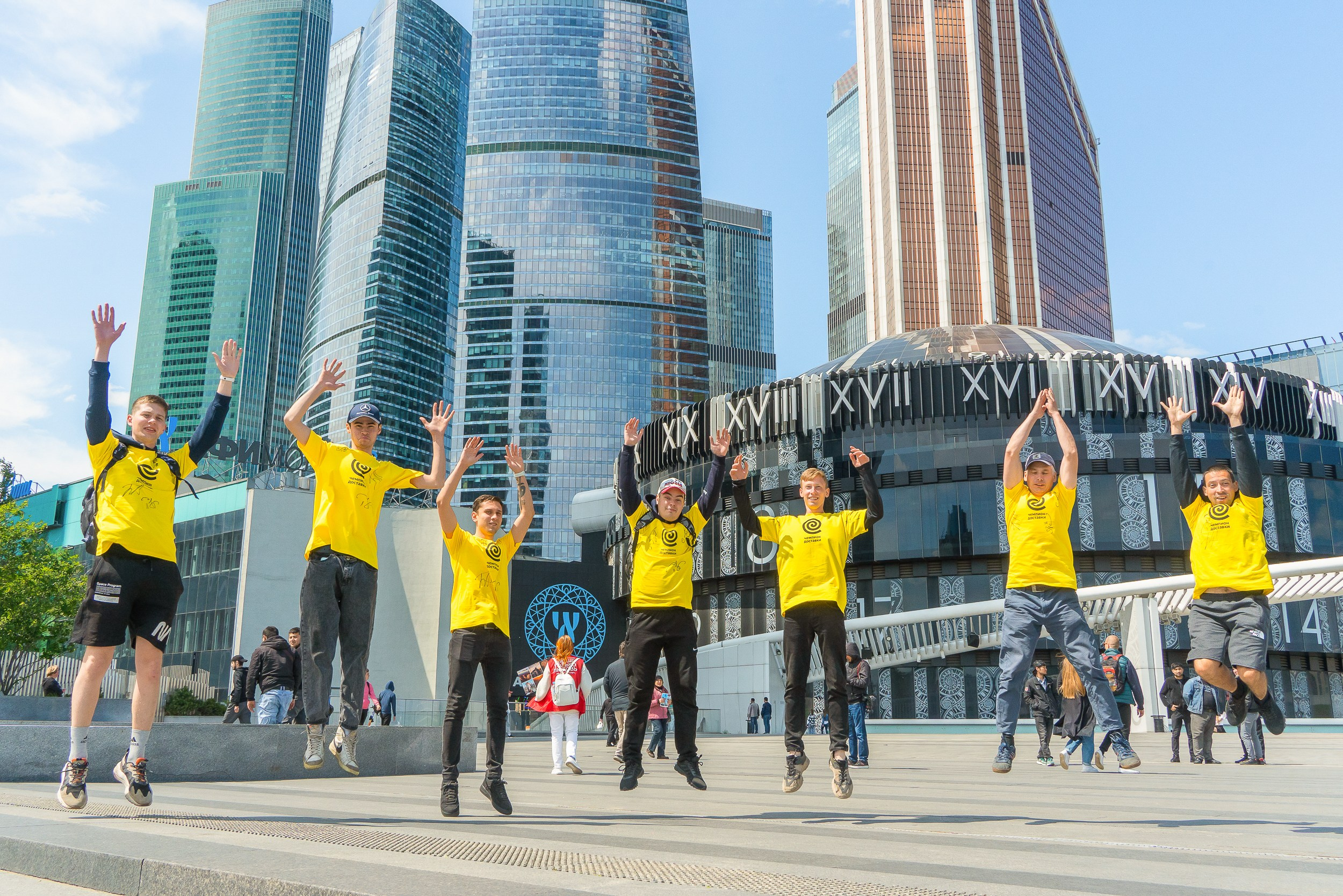 Яндекс.Еда. Лучшие курьеры в Москве. Репортажный и интерьерный фотограф Александра Солдатова