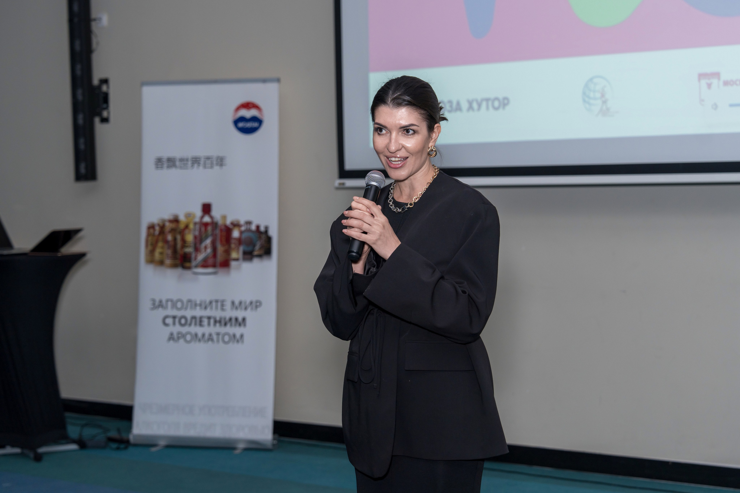 ChinaRosaFest 2024. Репортажный фотограф в Красной Поляне и Сочи Павлюченко Екатерина