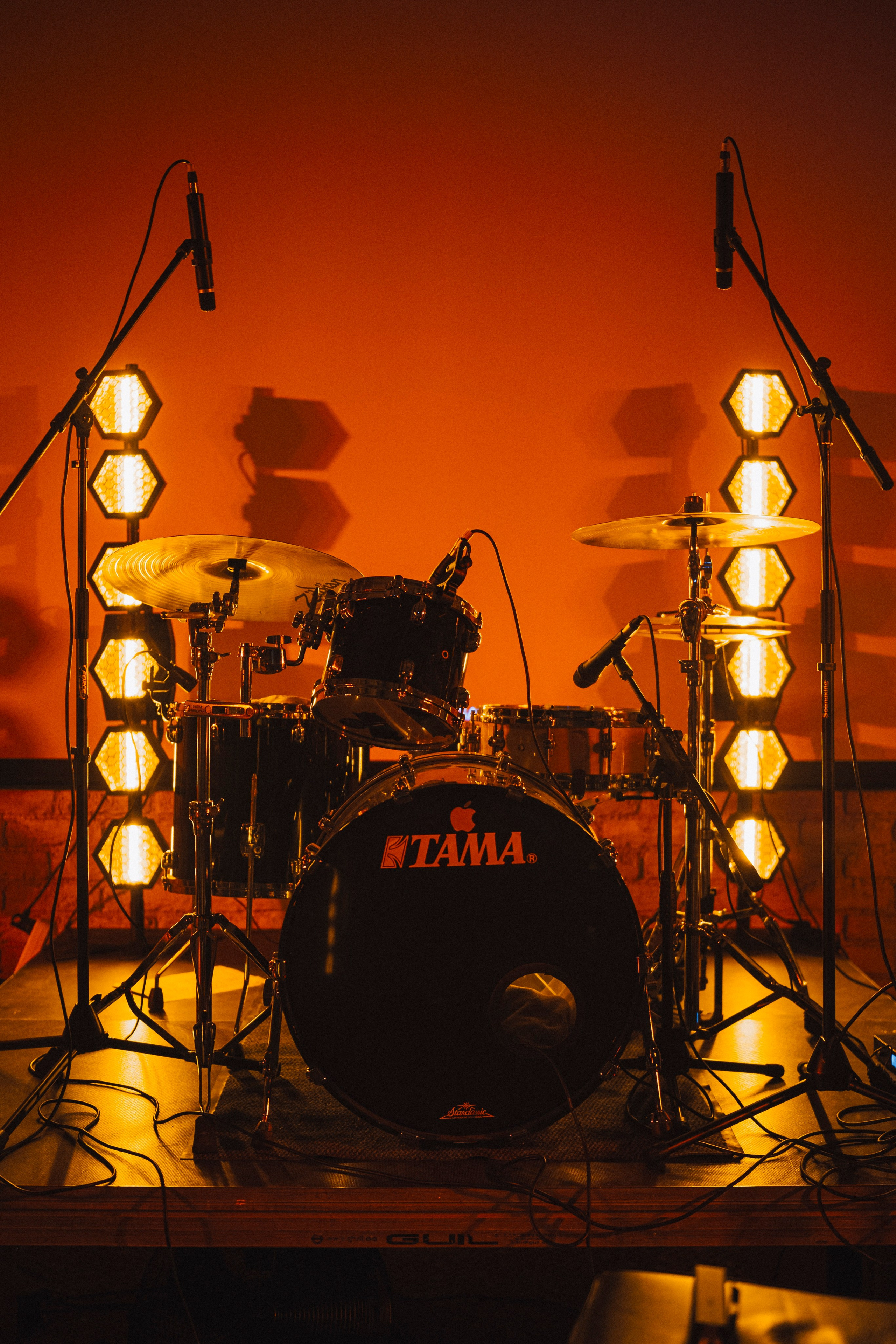 Play Vinyl Band. Главная