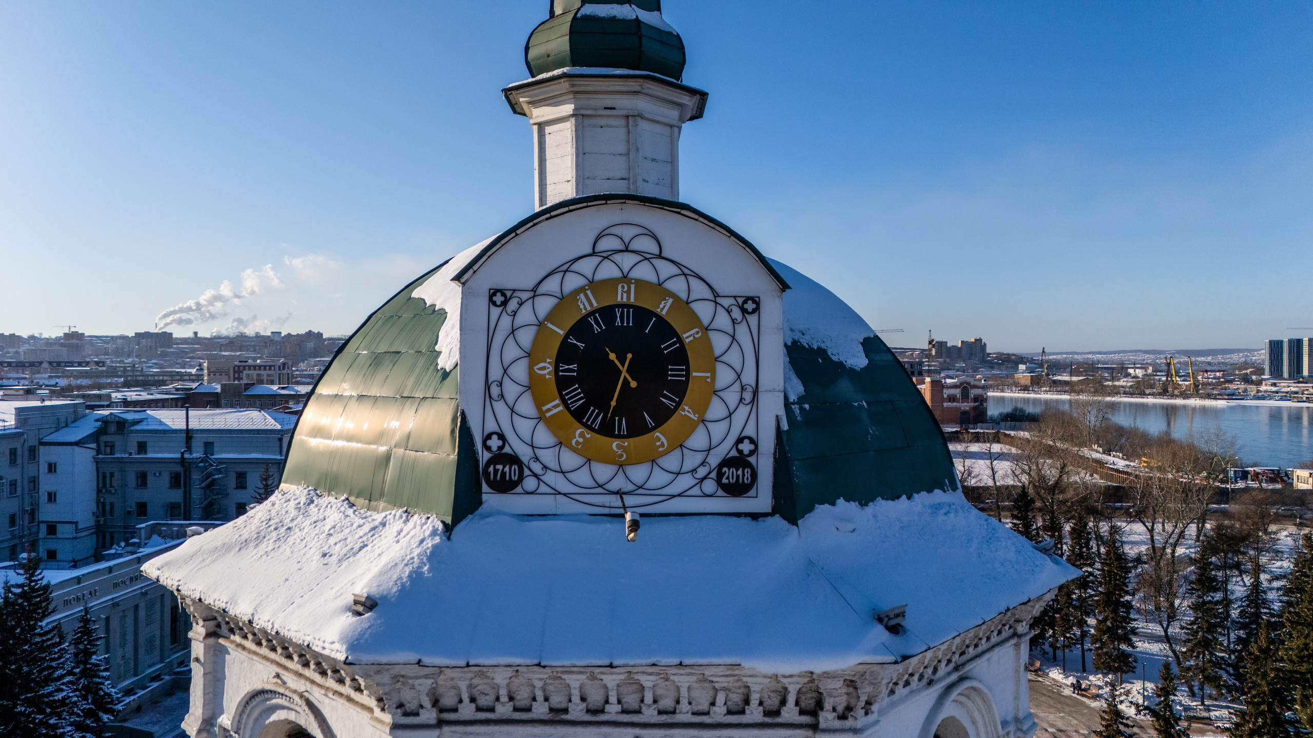 Архитектура города. Фотограф, видеограф и пилот дрона на Байкале