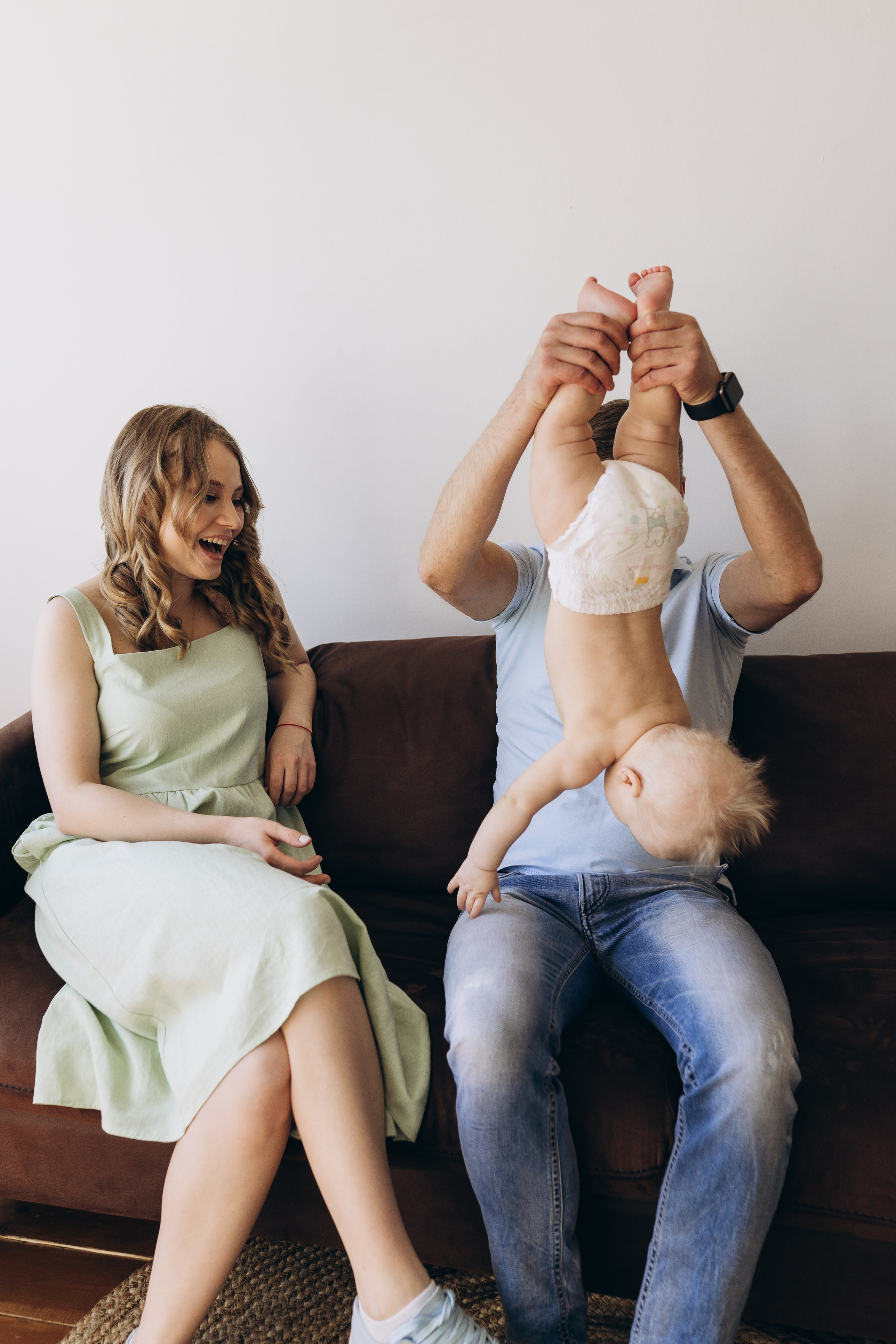 Семейная фотосессия в студии в Москве, семейный фотограф Анна Полушина. Свадебный фотограф в Москве Анна Полушина