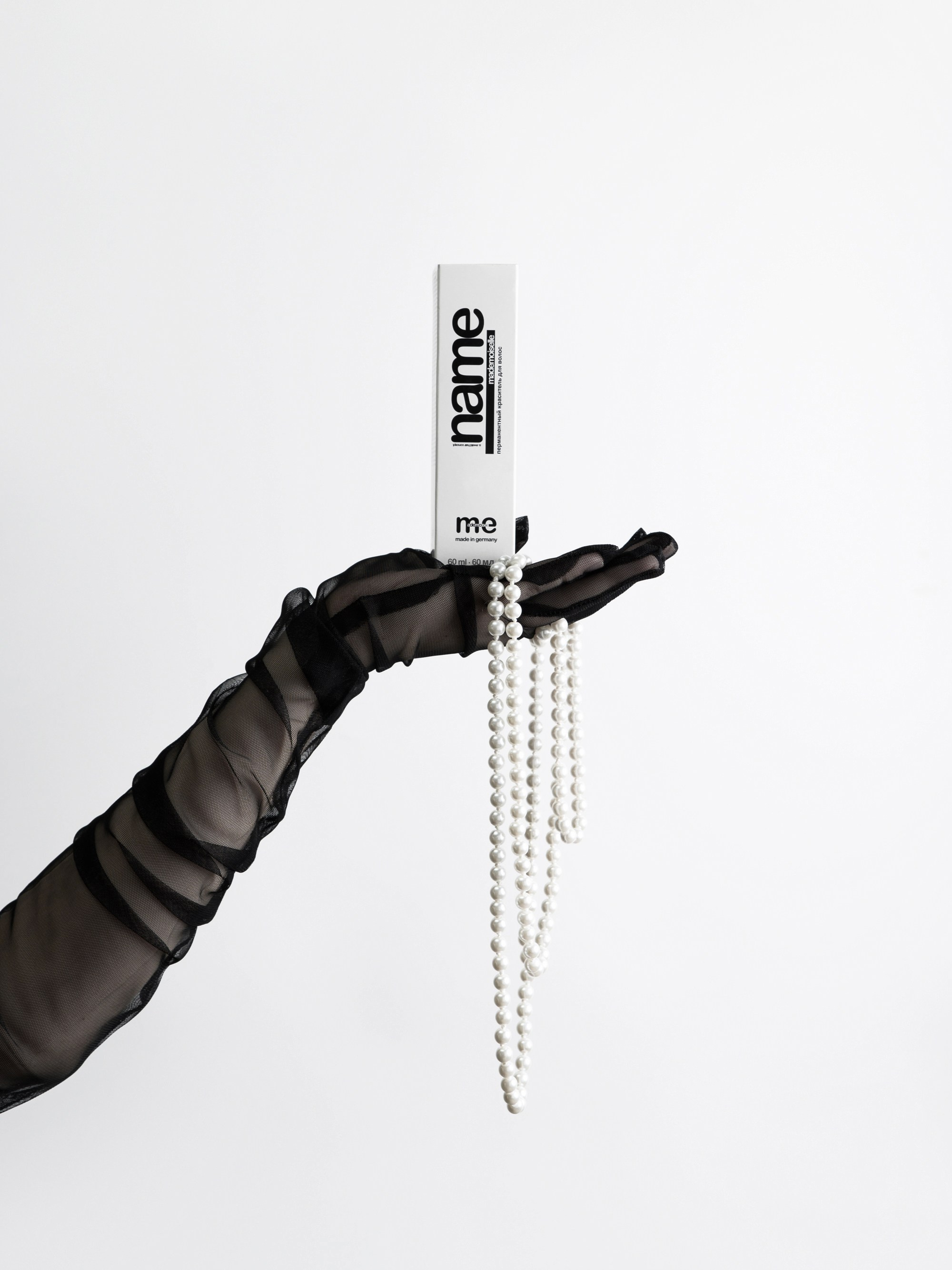 ME Mademoiselle. Каустика — предметная фотостудия для брендов