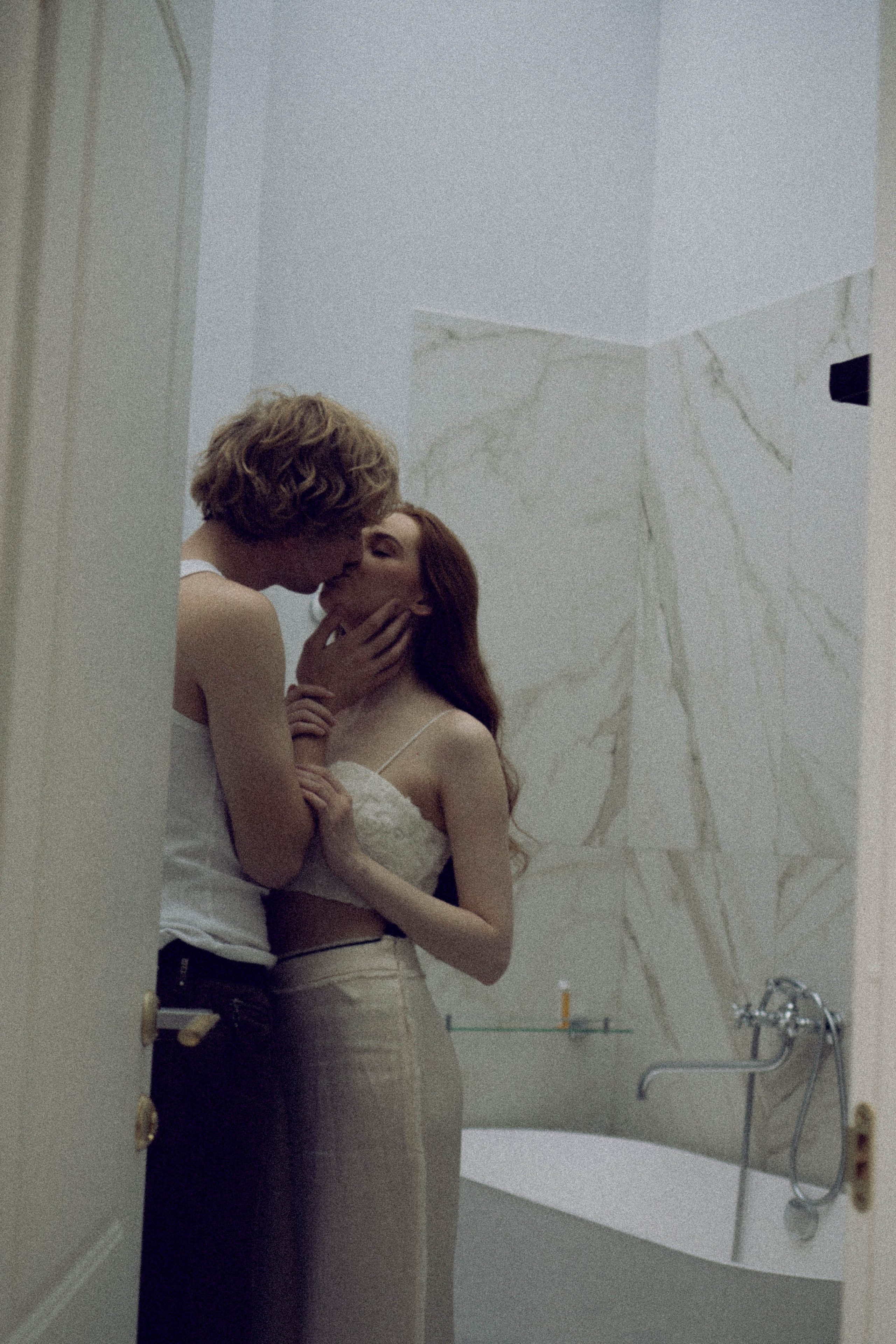 СВАДЕБНАЯ СЬЕМКА В ОТЕЛЕ. СБОРЫ ЖЕНИХА И НЕВЕСТЫ И ТАКЖЕ ТОР И ПОДГОТОВКА К ПРОГУЛКЕ. Профессиональный фотограф, Санкт-Петербург — Виктория Богомолова