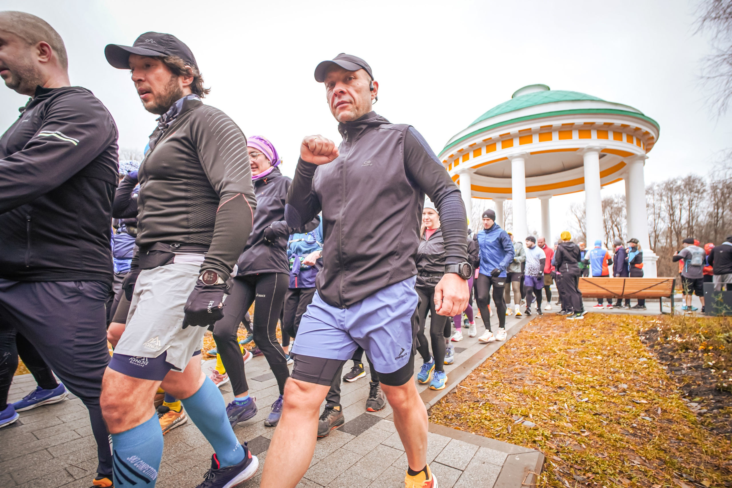 #марафонудома #яuzarun 2024 2-я петля, группа 6:30. Роман Капилюшов. Бег. Фото. Видео. г. Люберцы