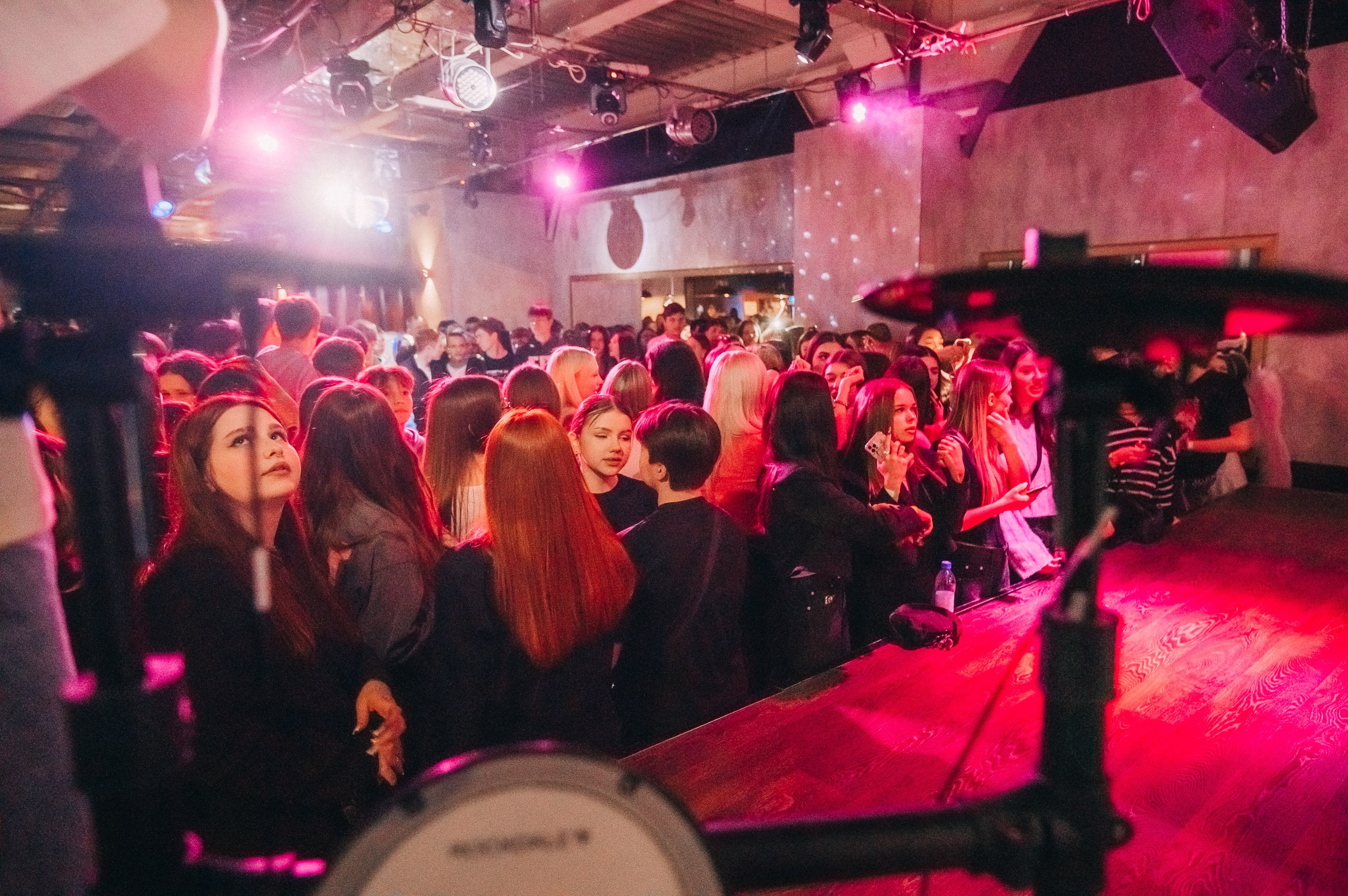 8 MARCH WOMENS DAY PARTY. Фотограф в Кемерово Владислав Шульц