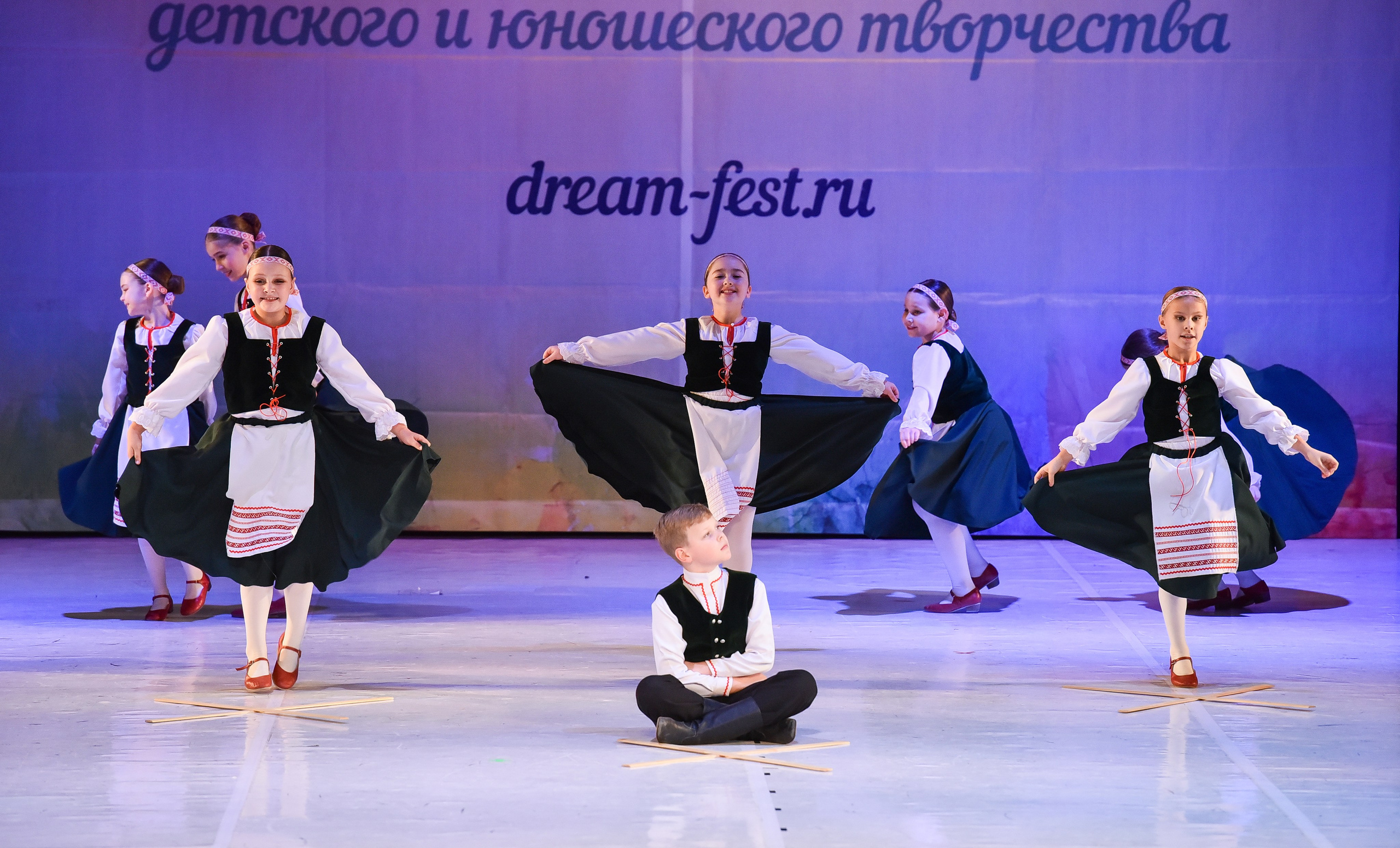 30.11.2024 Фестивальное движение «Шаг к мечте» Москва. Медиастудия Фото Концепт