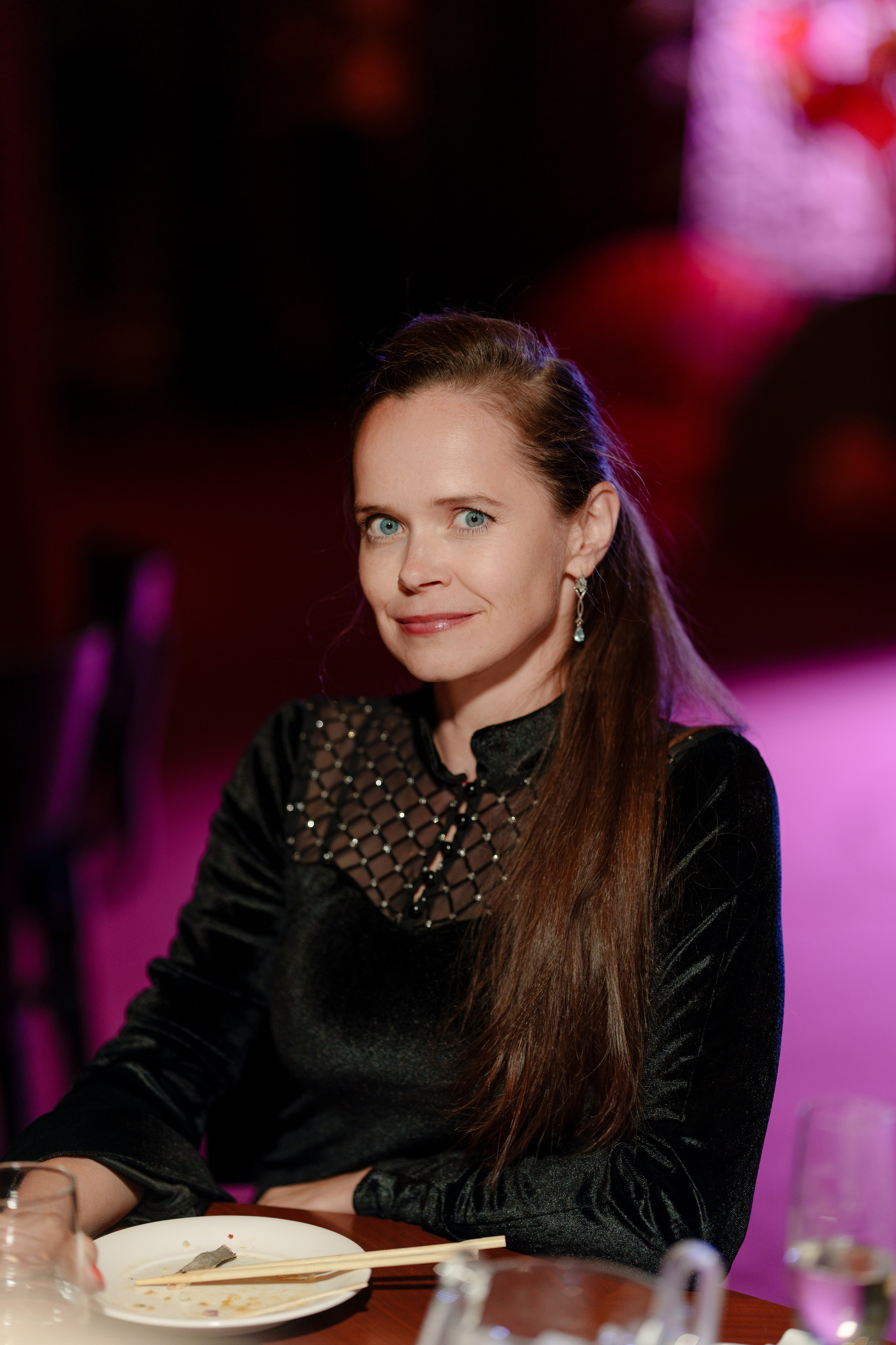 Репортажный фотограф на день рождения в ресторане KAI. Репортажный фотограф Москва Сергей Дружинин