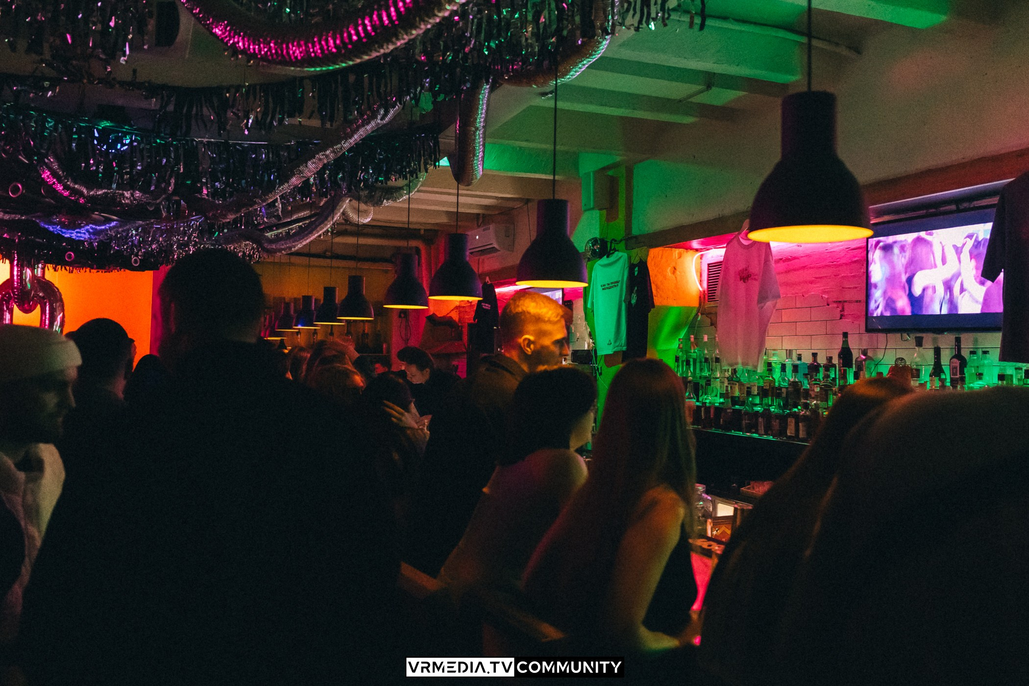 Бар «Cosmo»: Прощальная вечеринка