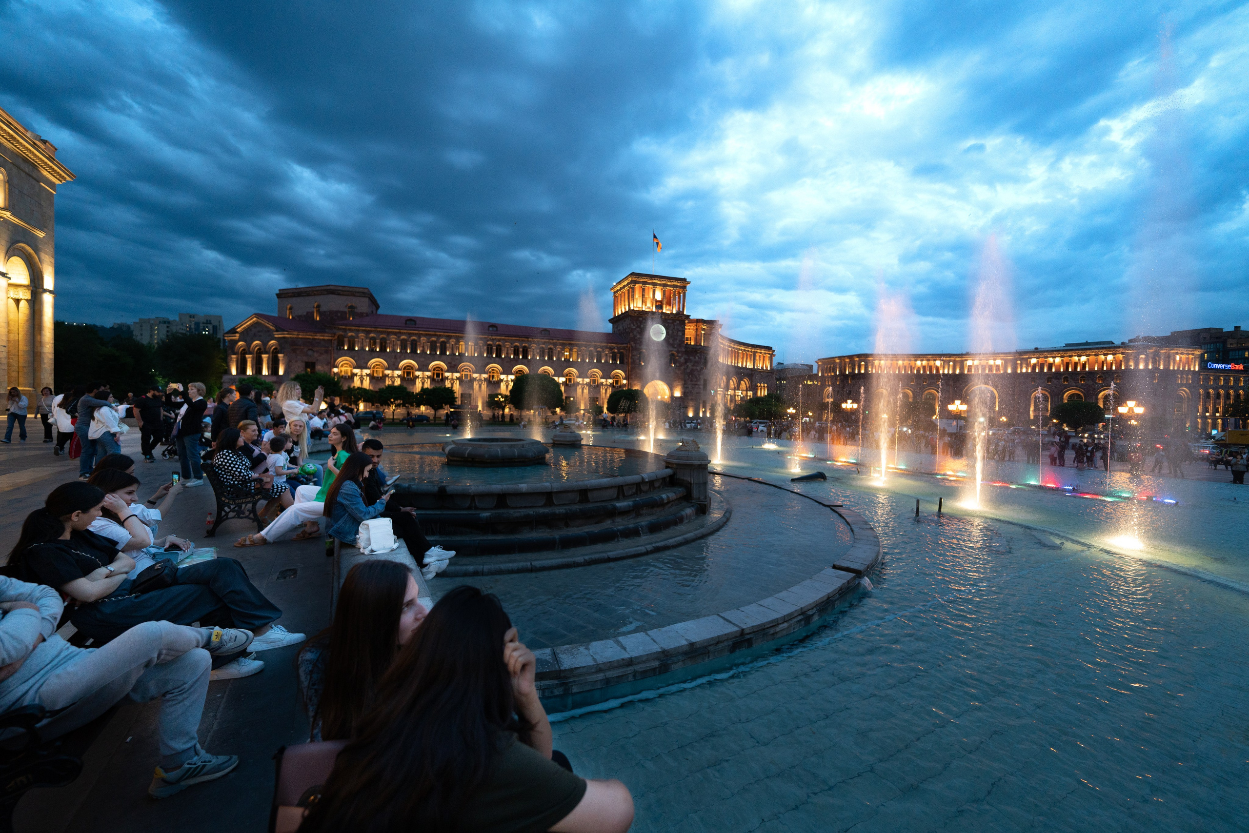 ЕРЕВАН. ПОБУДЬ ЗДЕСЬ И ЦЕЛЕЕ БУДЕТ ЭТОТ МИР