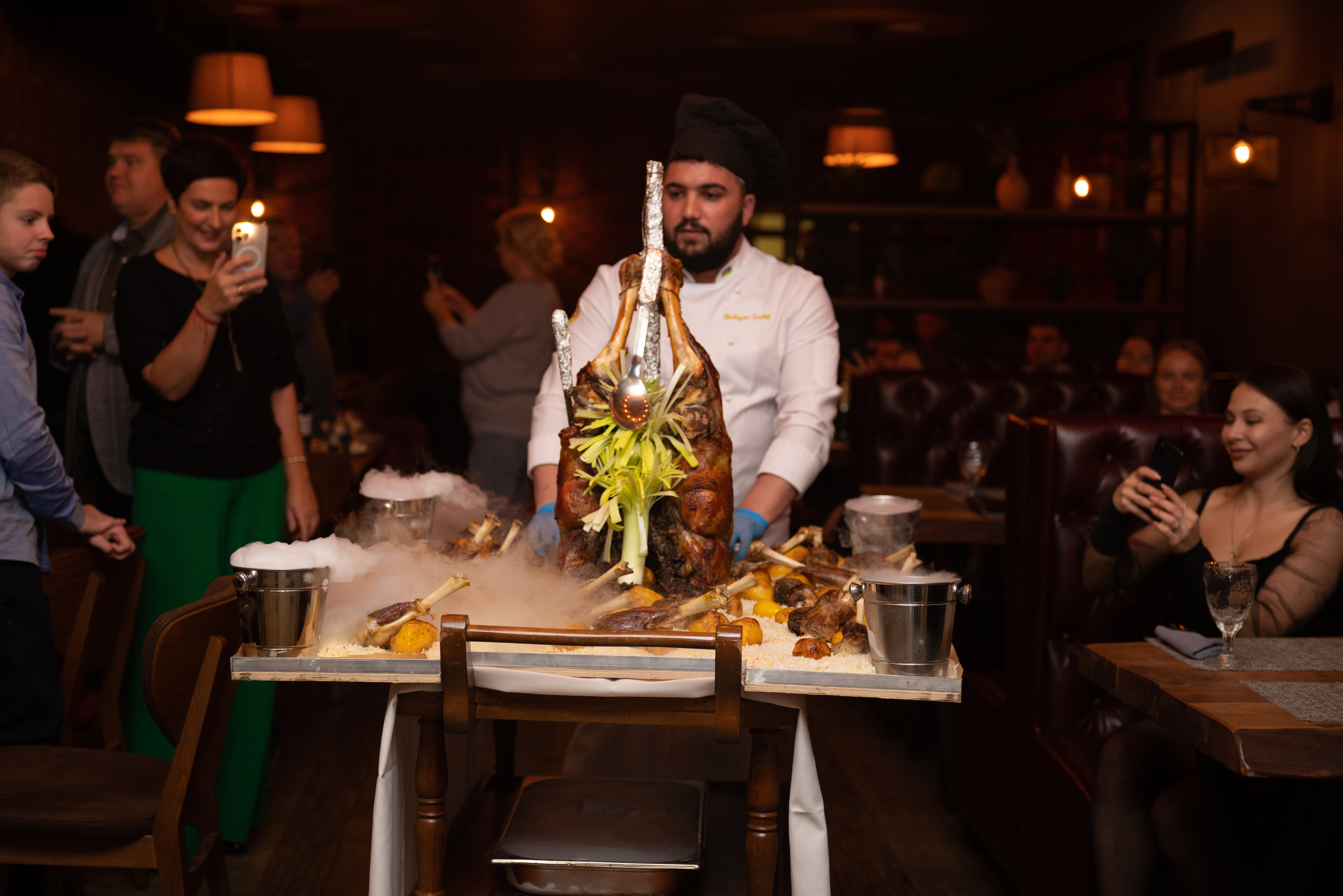 Ресторану Бакинский бульвар № 1 4 года. Свадебный и семейный фотограф в Дзержинске Екатерина Шулакова