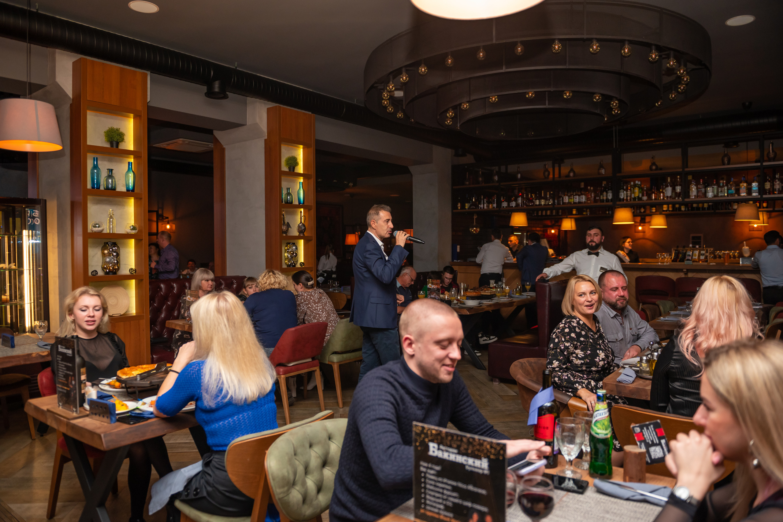 Ресторану Бакинский бульвар № 1 4 года. Свадебный и семейный фотограф в Дзержинске Екатерина Шулакова