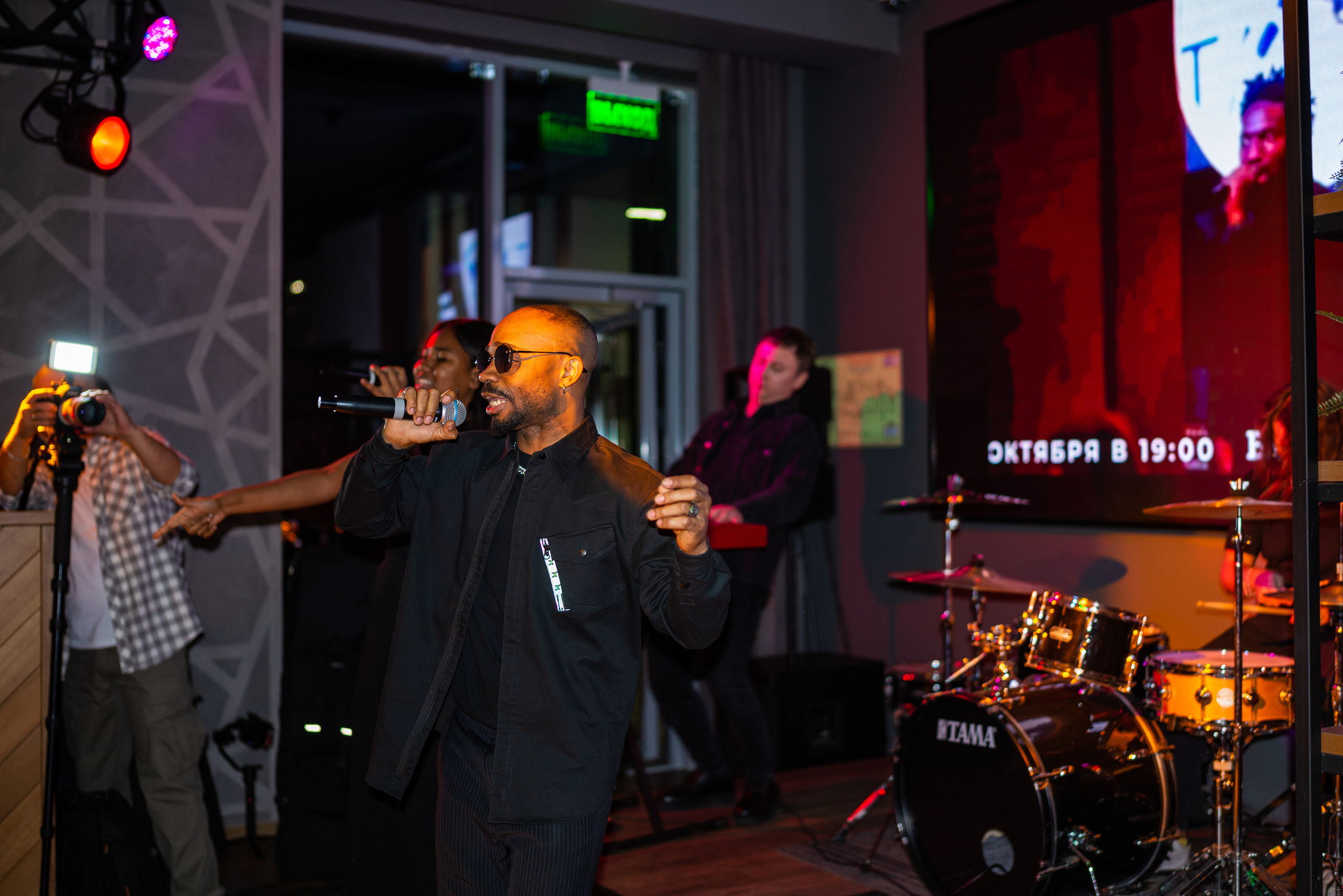 Ресторану Бакинский бульвар № 1 4 года. Свадебный и семейный фотограф в Дзержинске Екатерина Шулакова