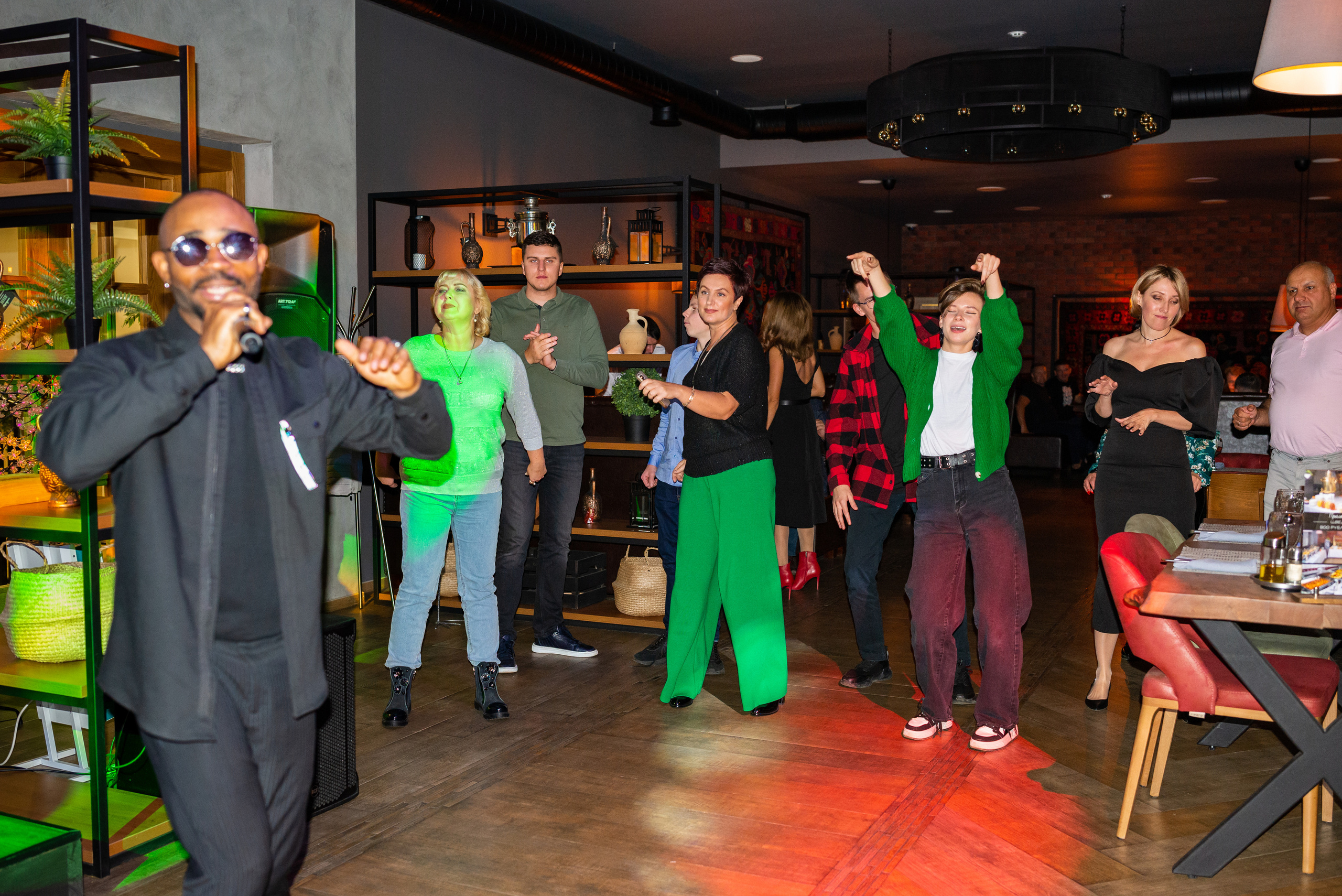 Ресторану Бакинский бульвар № 1 4 года. Свадебный и семейный фотограф в Дзержинске Екатерина Шулакова