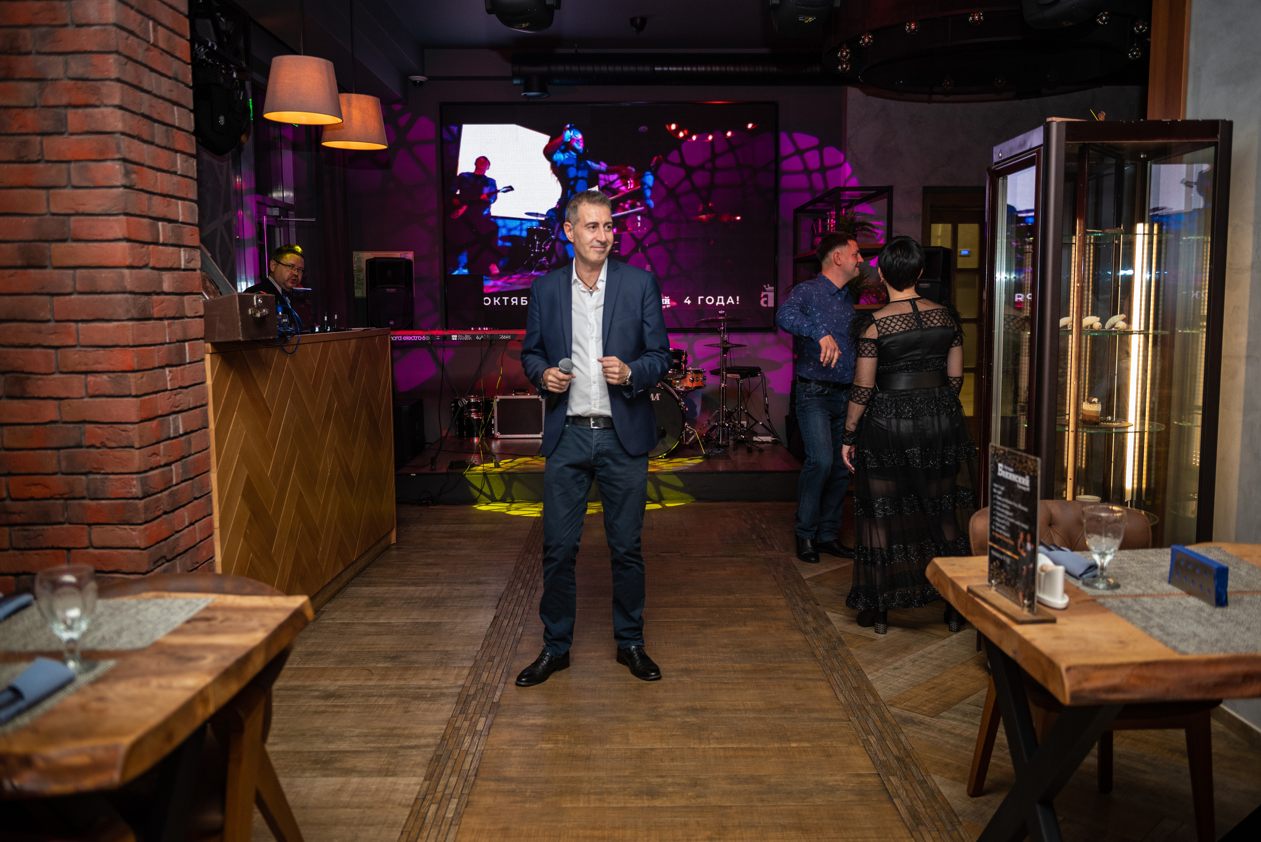 Ресторану Бакинский бульвар № 1 4 года. Свадебный и семейный фотограф в Дзержинске Екатерина Шулакова