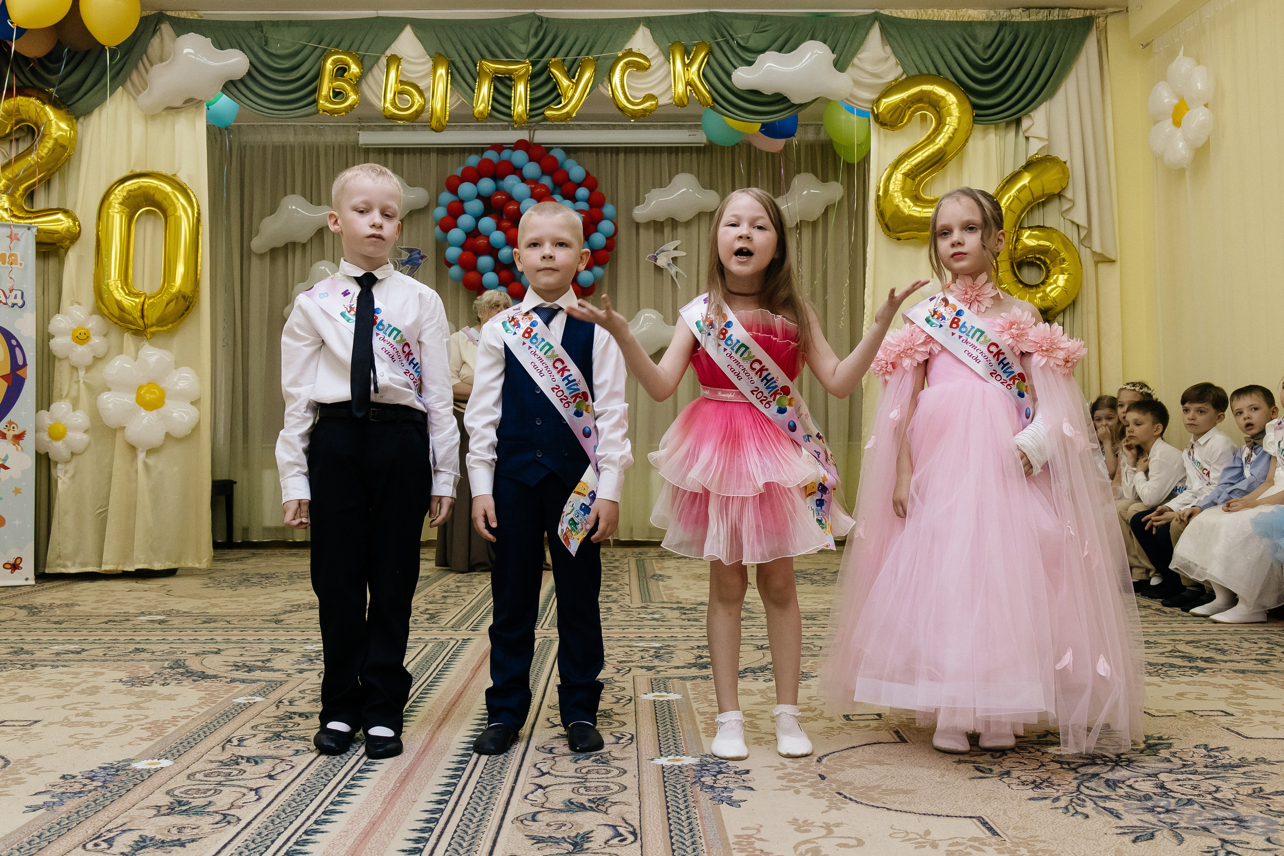 Выпускные. Индивидуальный, парный и семейный фотограф Алиса Полунина