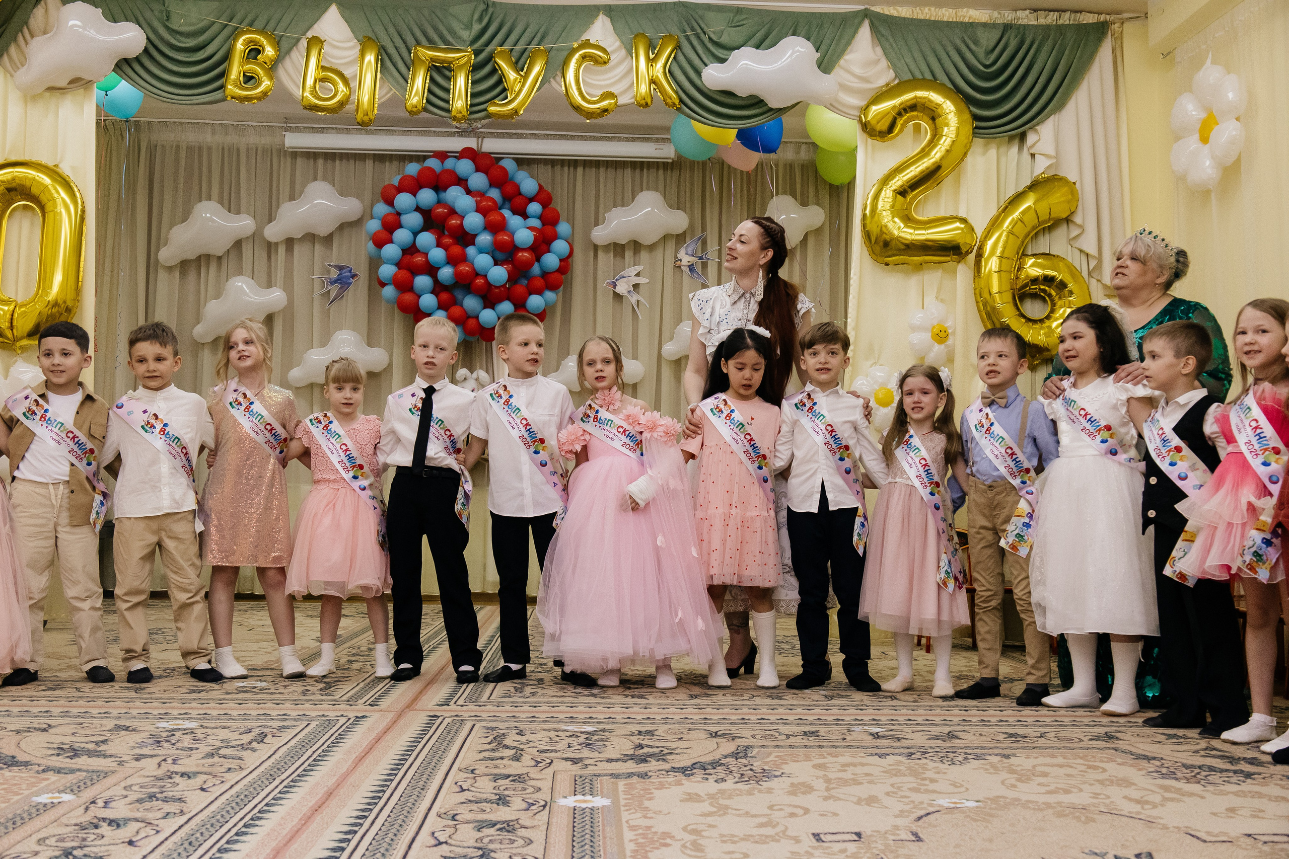 Выпускные. Индивидуальный, парный и семейный фотограф Алиса Полунина