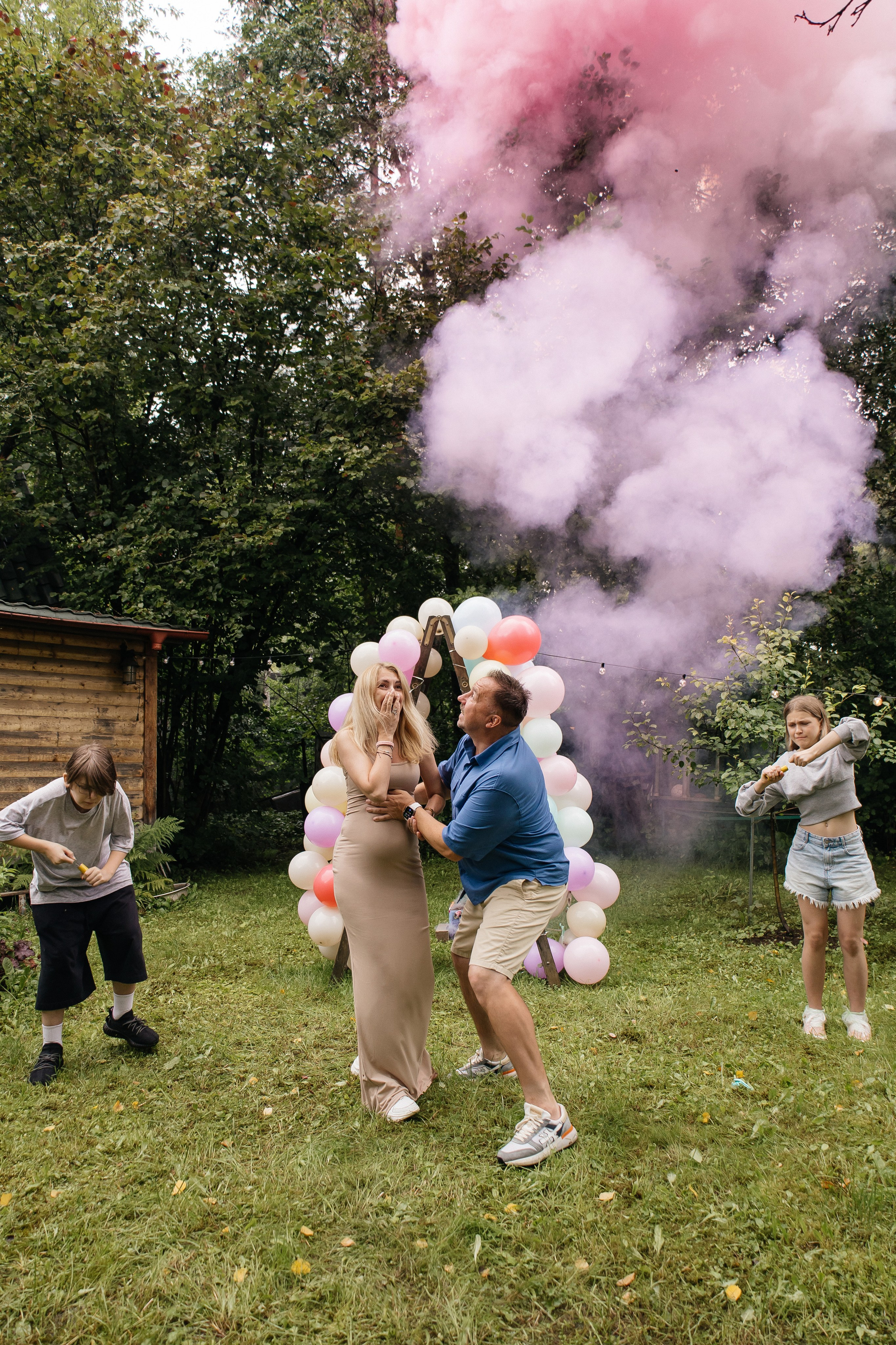 Гендер пати в кругу семьи. Индивидуальный, парный и семейный фотограф Алиса Полунина